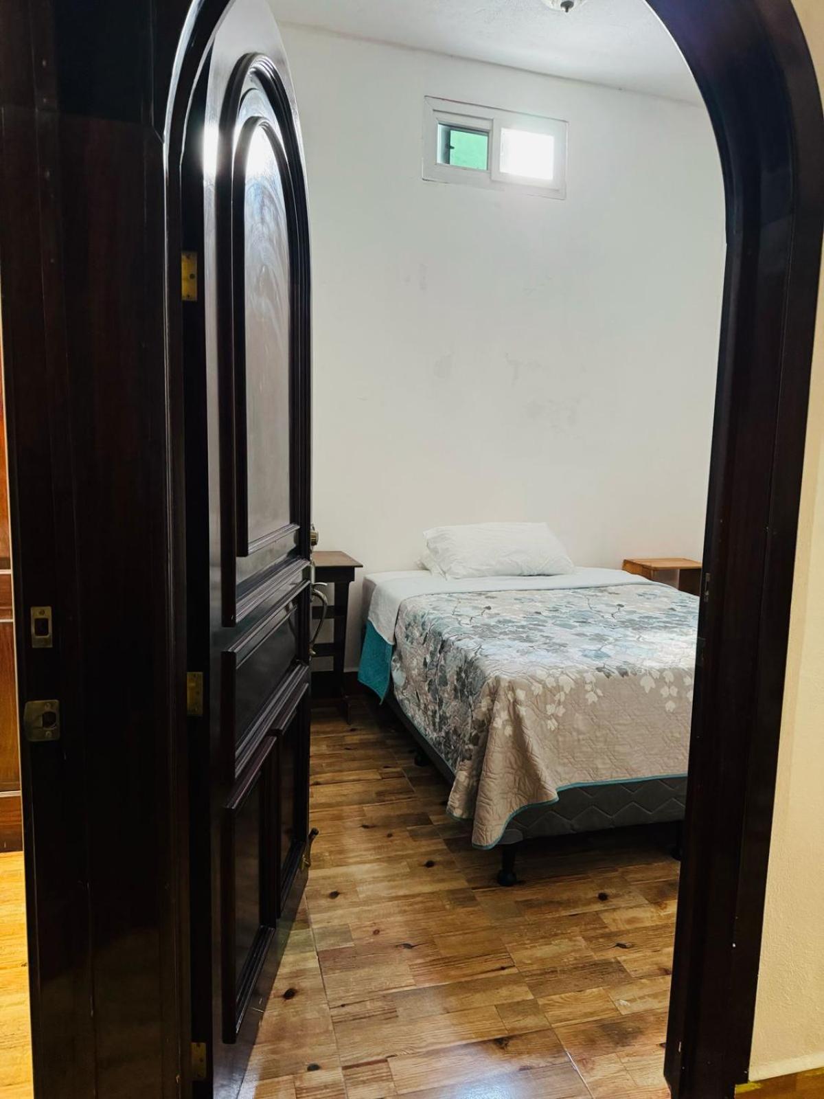 Double Room with Private Bathroom photo 1