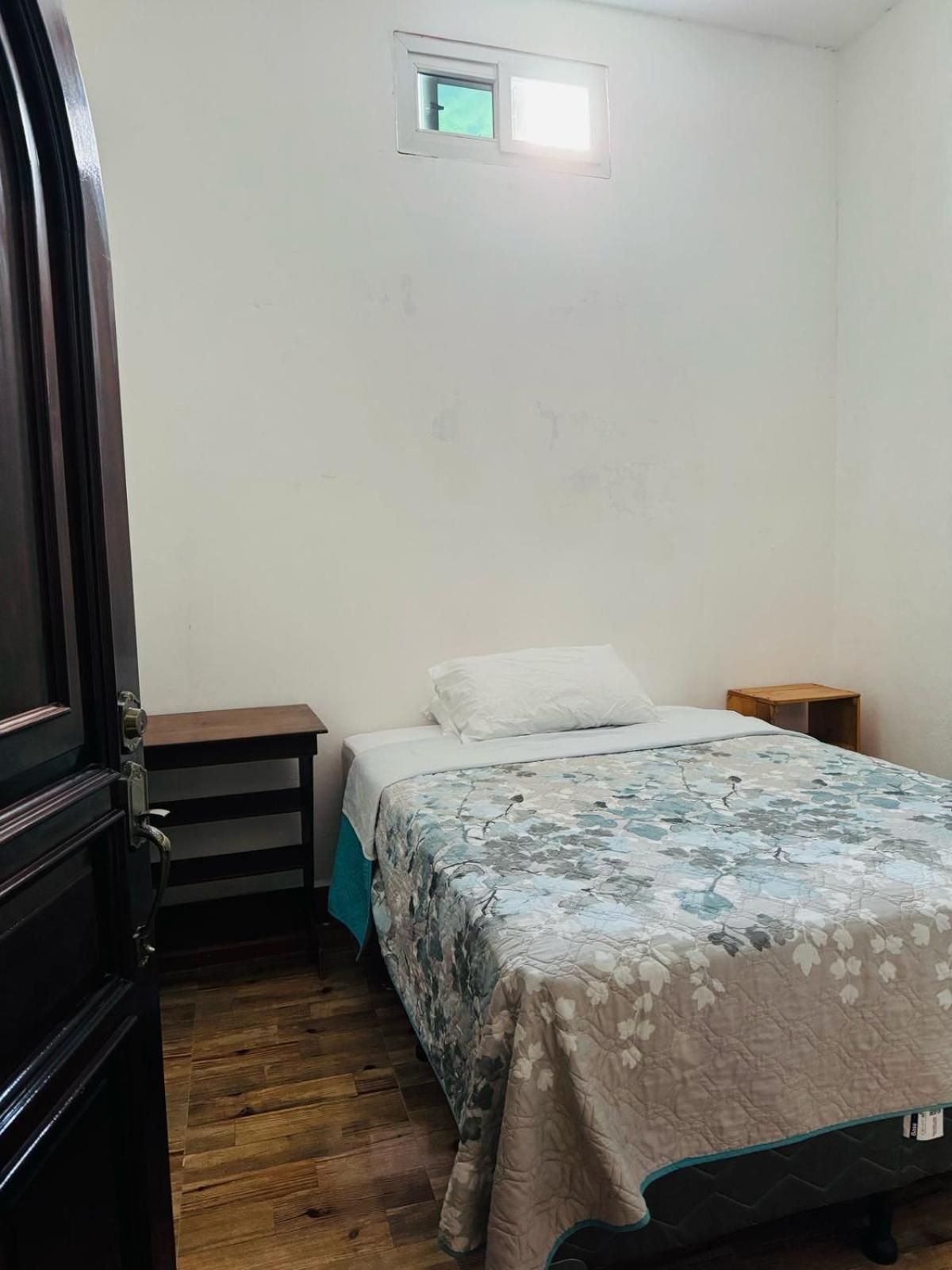 Double Room with Private Bathroom photo 3