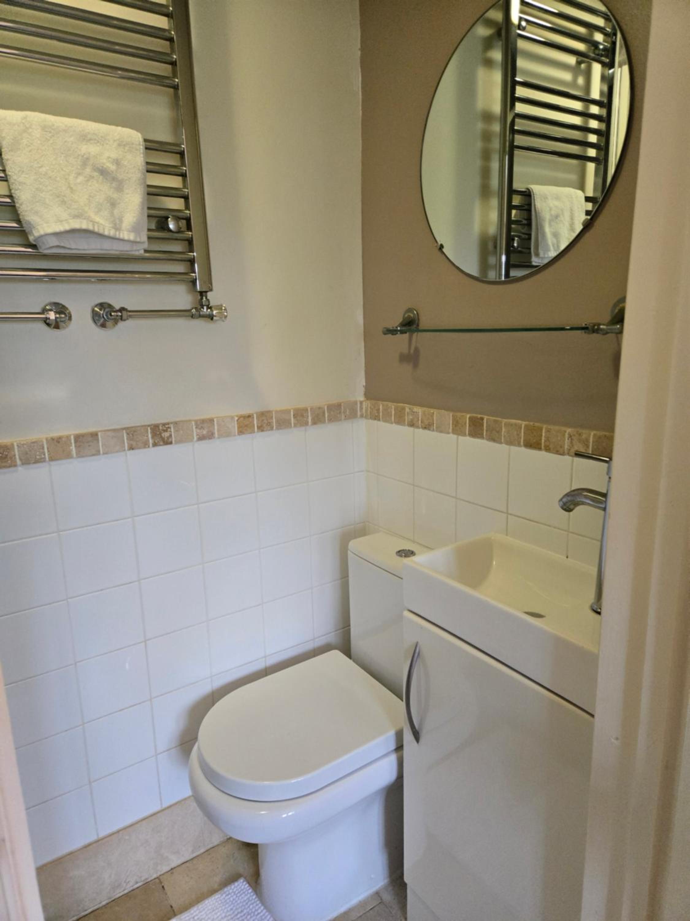 Double Room - Photo 2