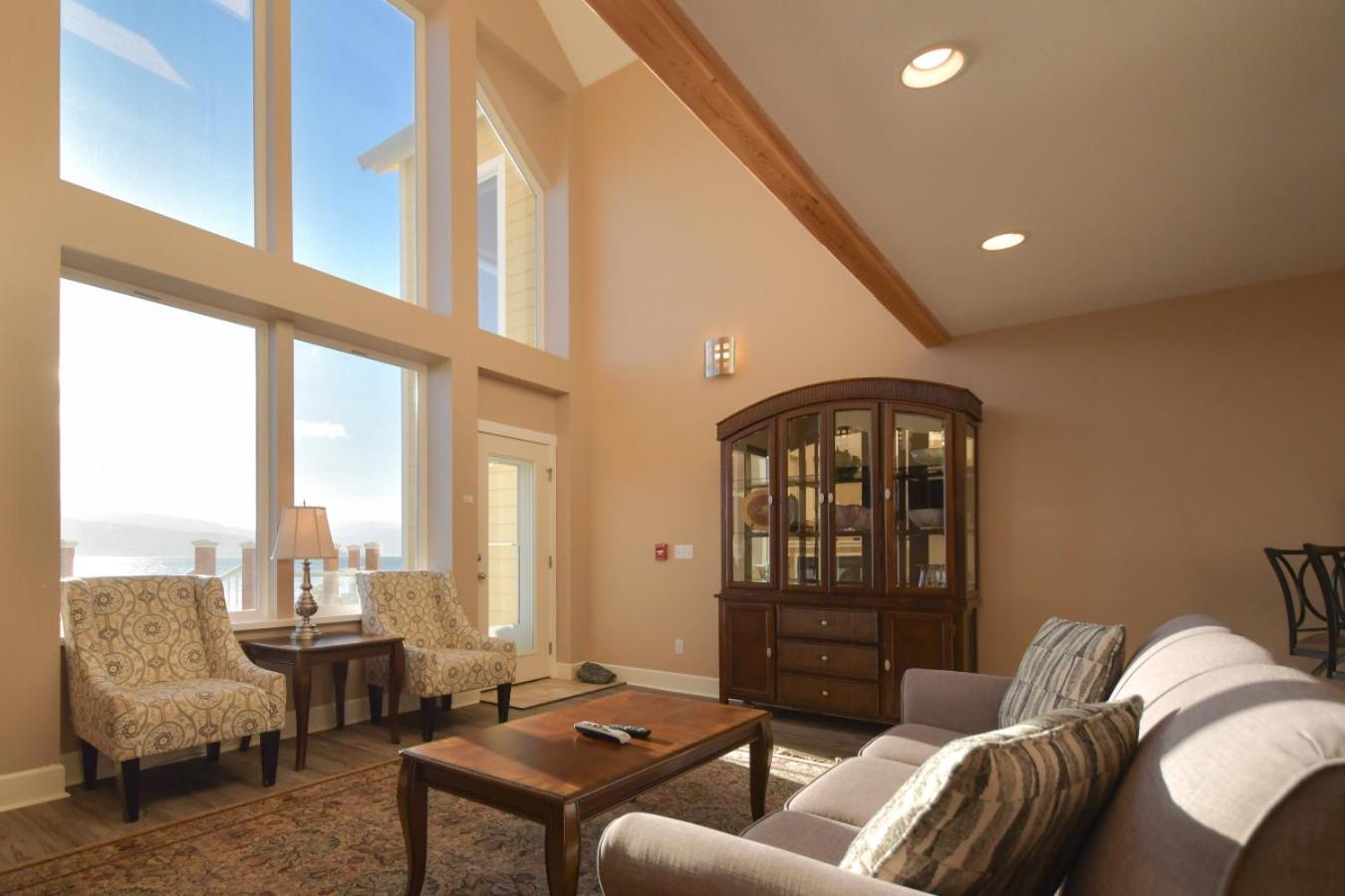 Apartment with Sea View photo 2