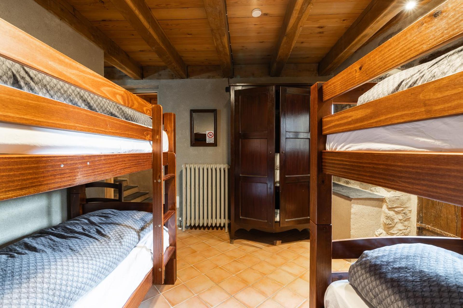 Quadruple Room - Photo 7