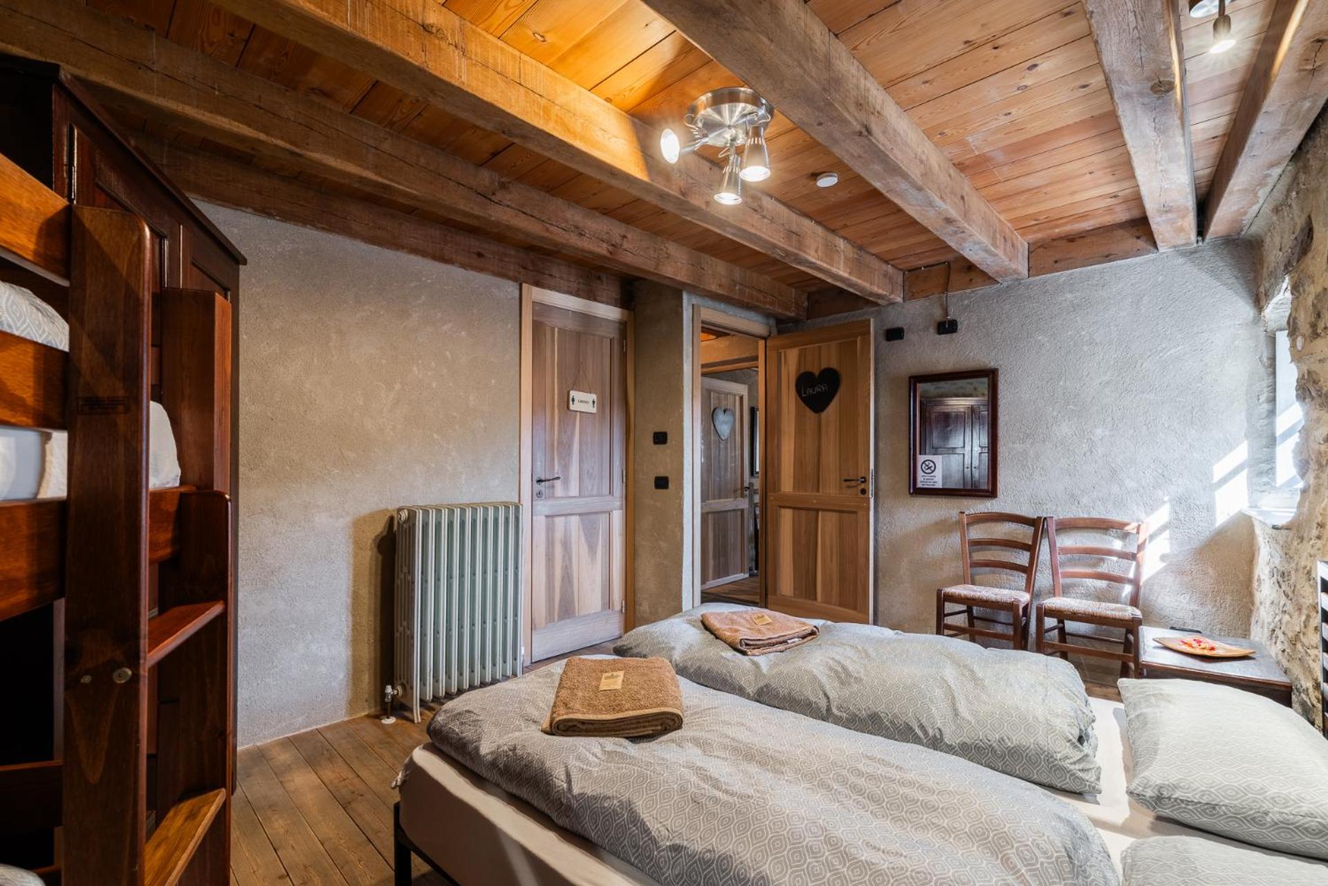 Double Room - Photo 3