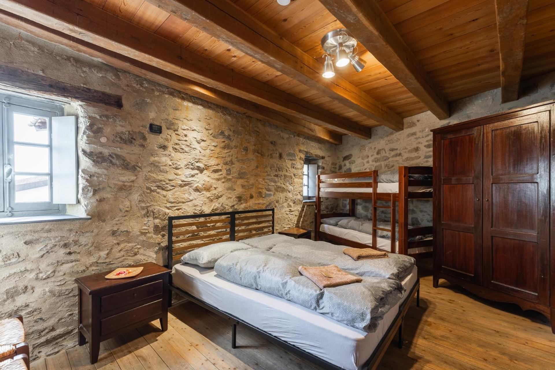 Double Room - Photo 2