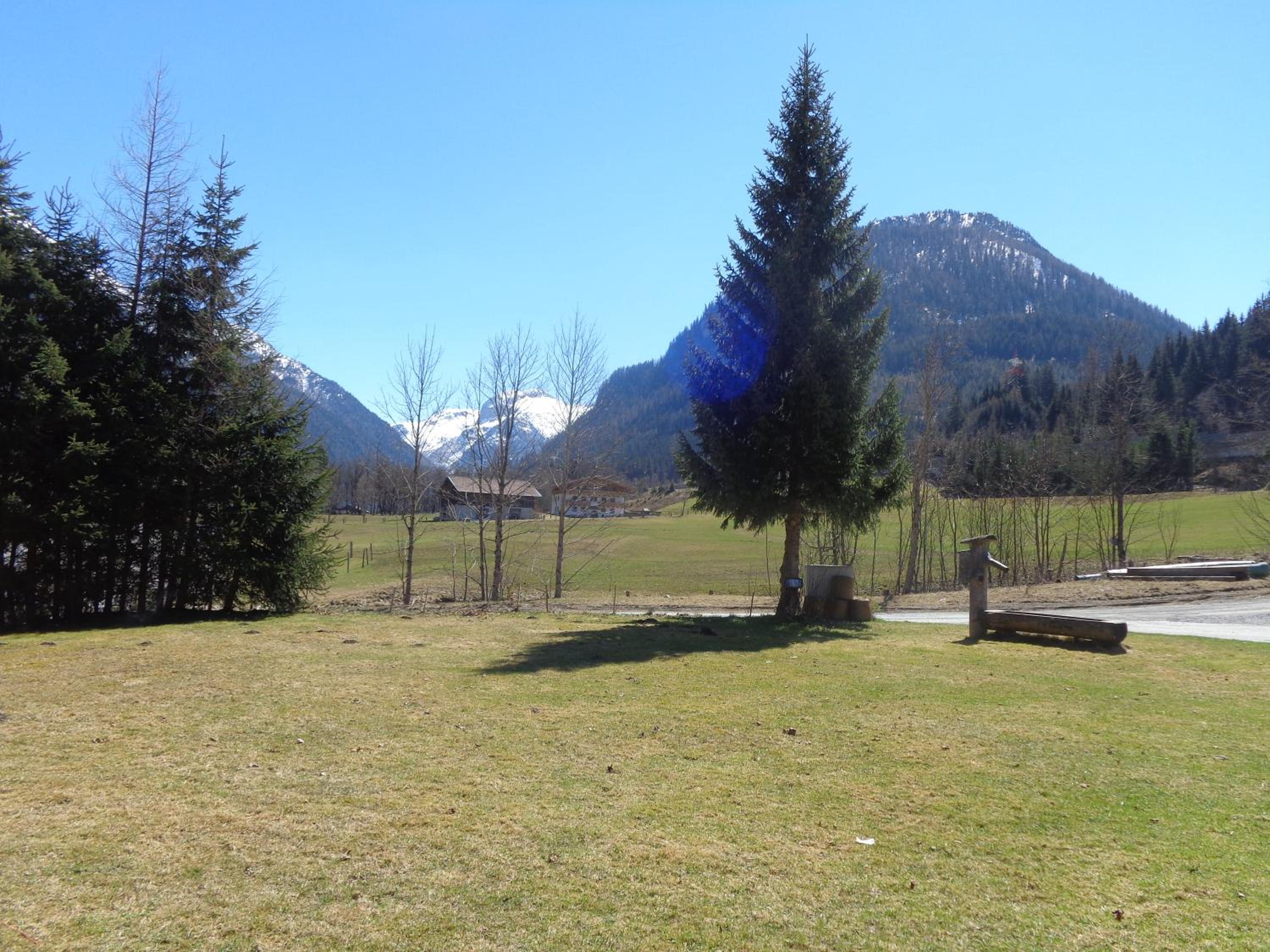 Apartment with Mountain View (5 Adults) - Photo 3