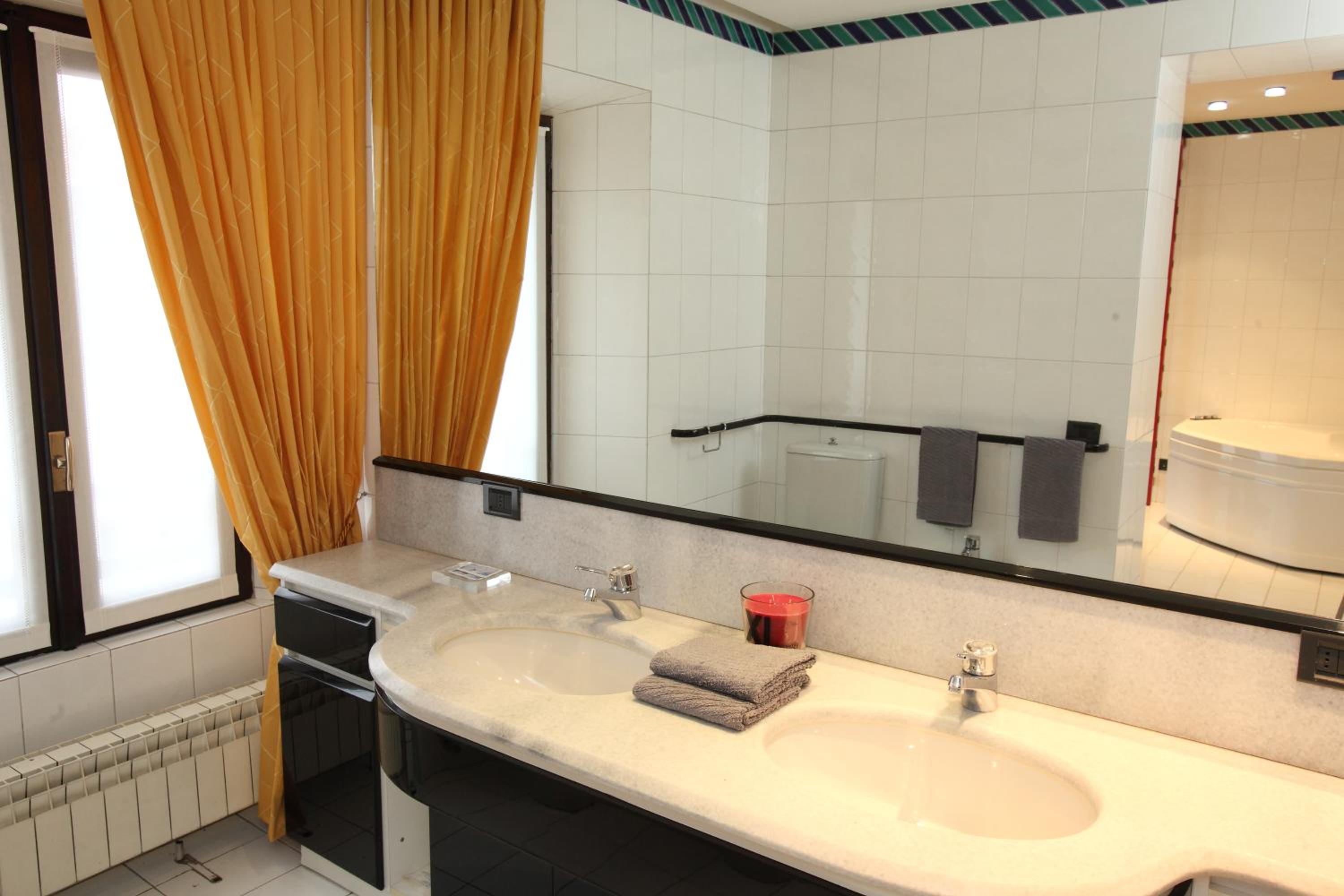 Junior Suite with Garden View photo 2