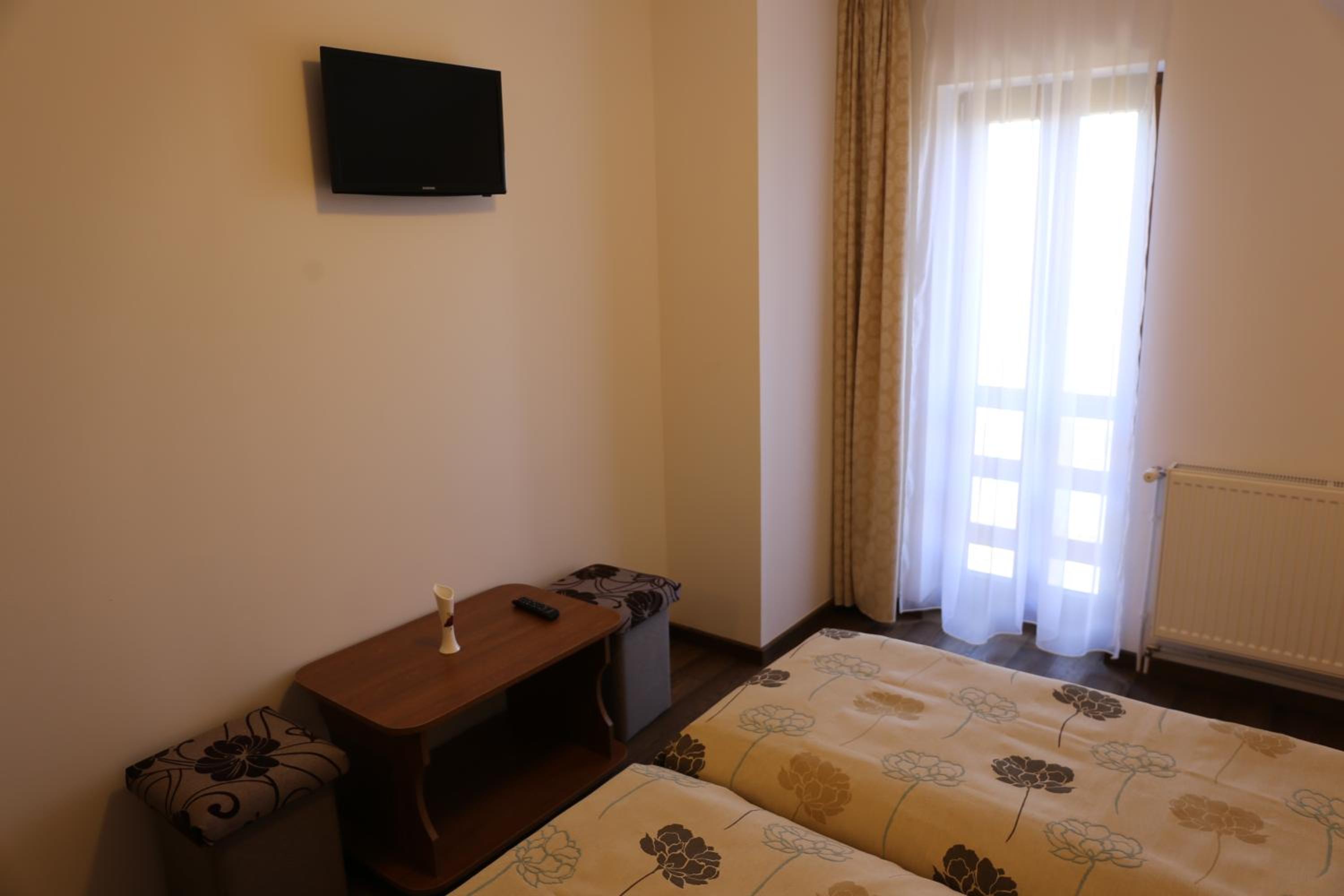 Superior Twin Room with Garden View photo 2