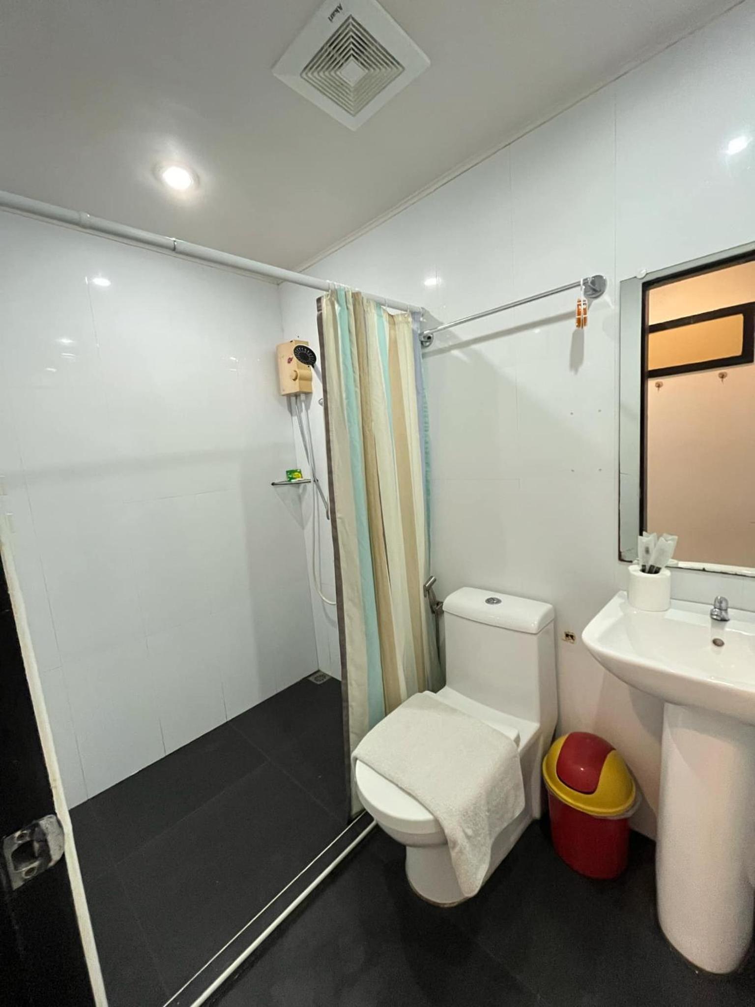 Double Room - Photo 5