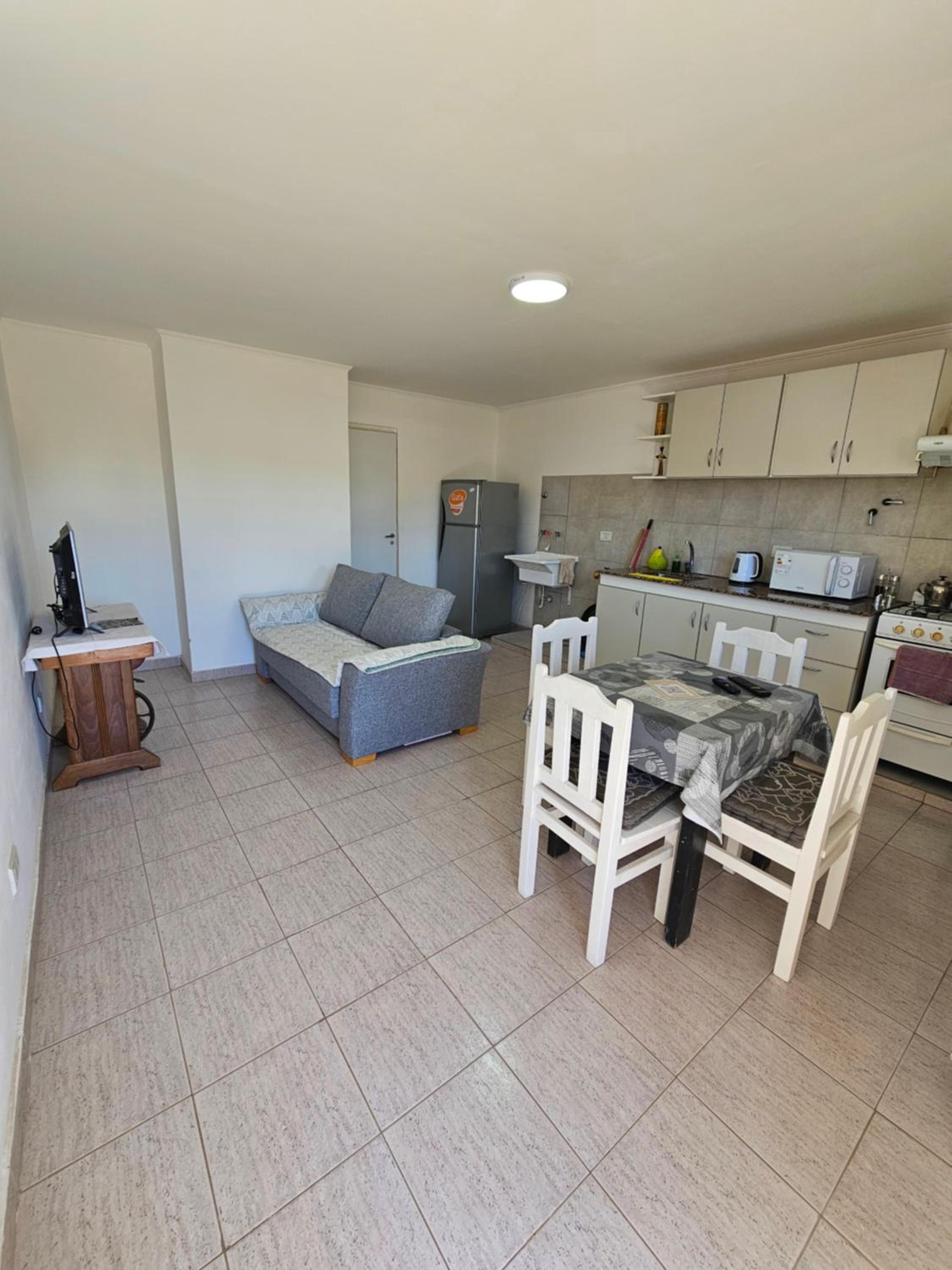 One-Bedroom Apartment with Garden photo 3