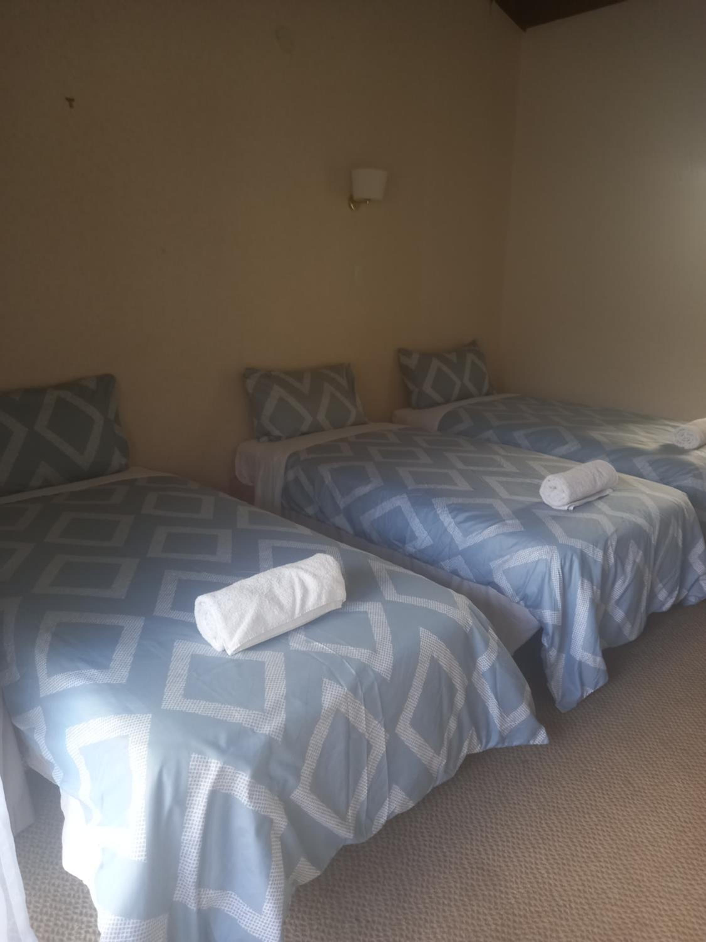 Basic Triple Room