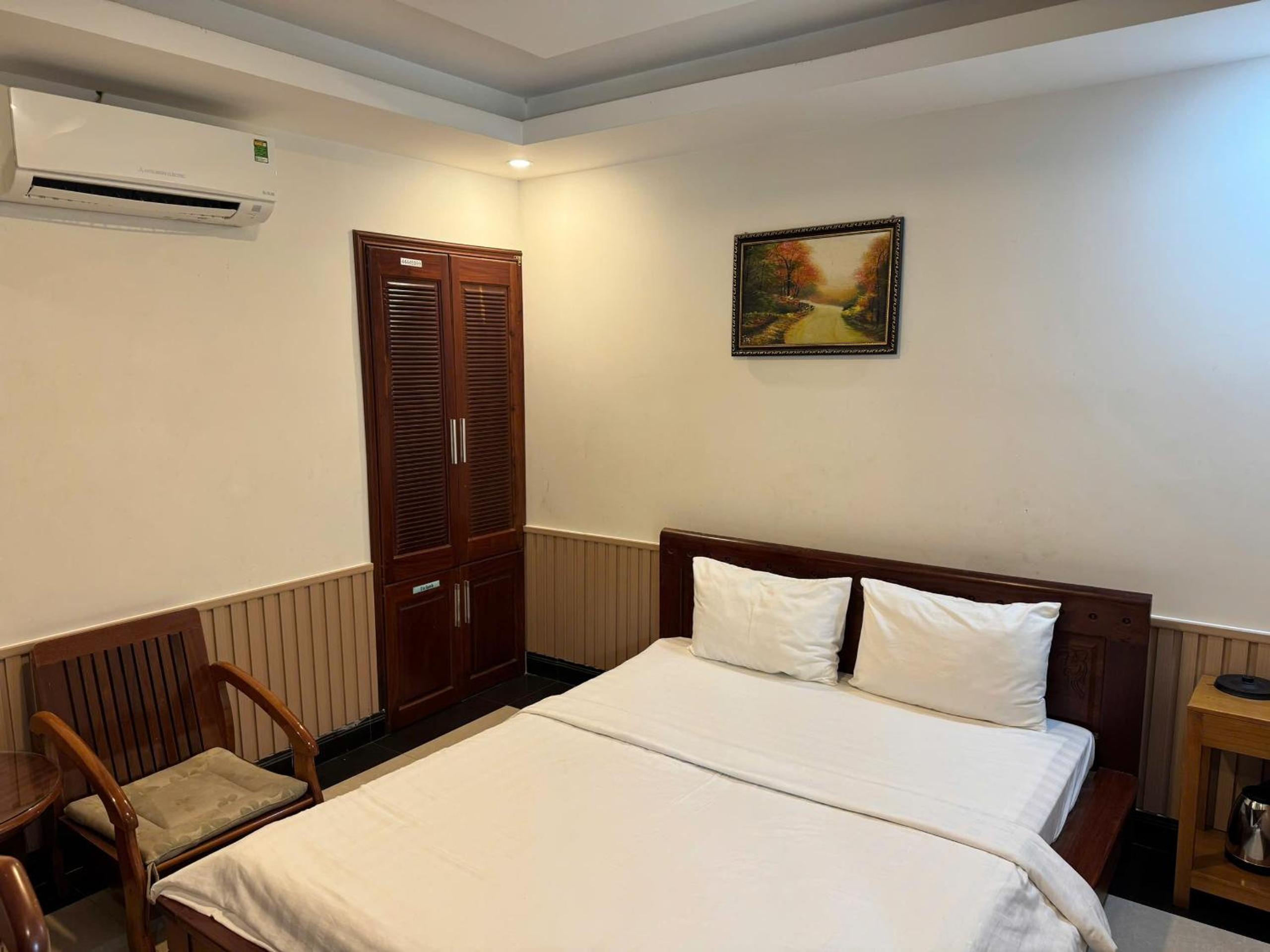 Economy Double Room - Photo 3