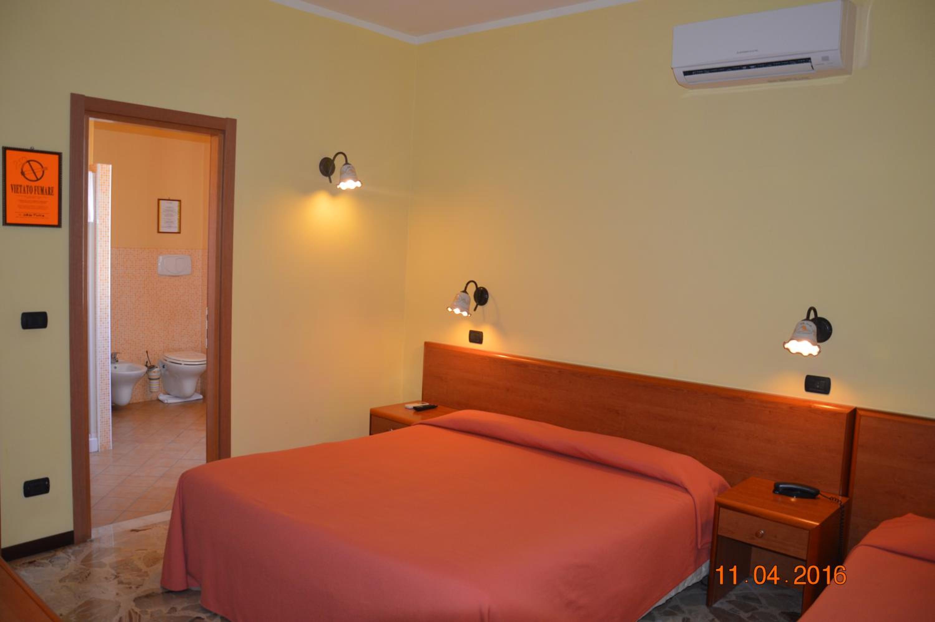 Quadruple Room with Private Bathroom