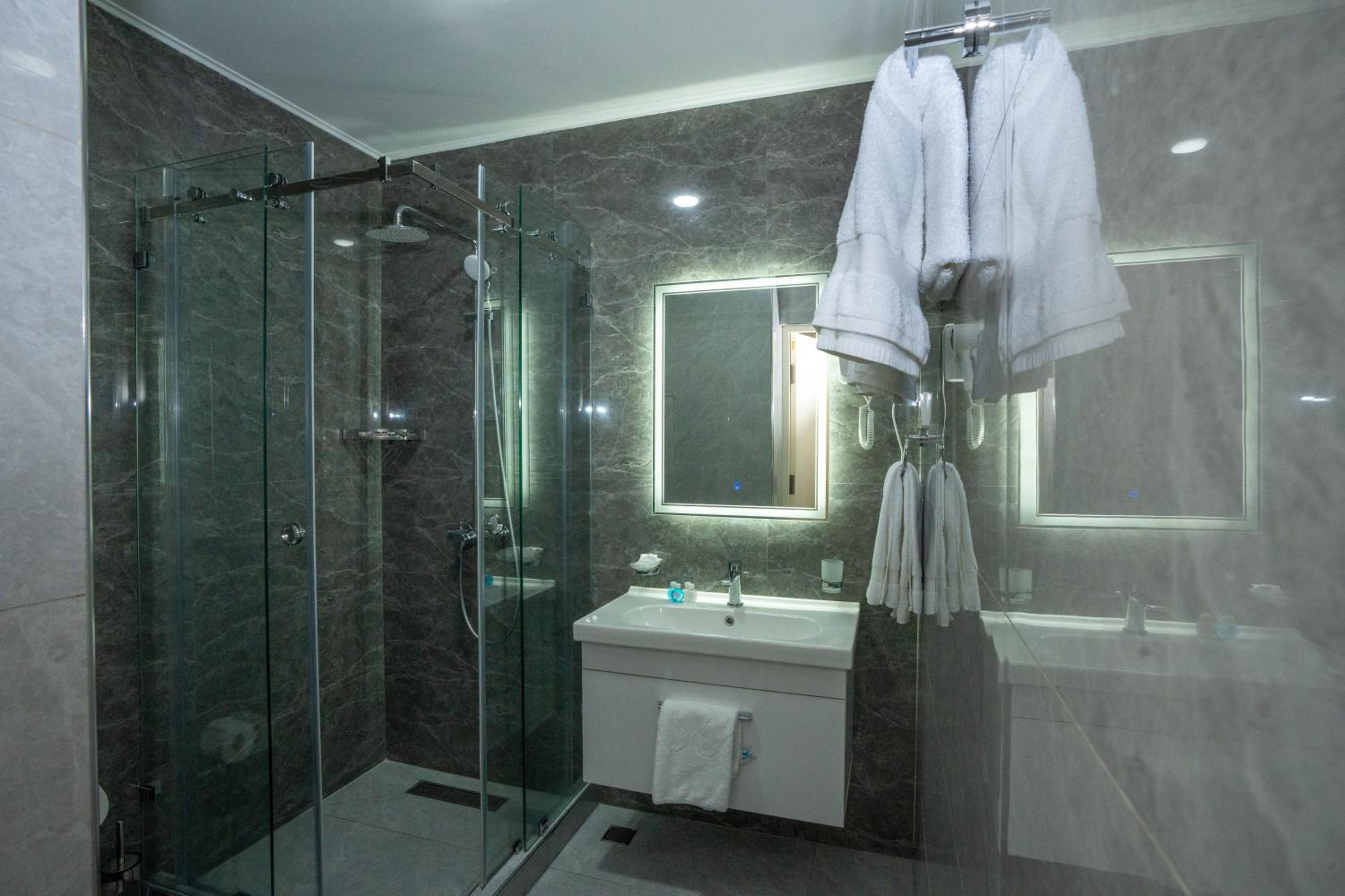 Family Suite - Photo 2