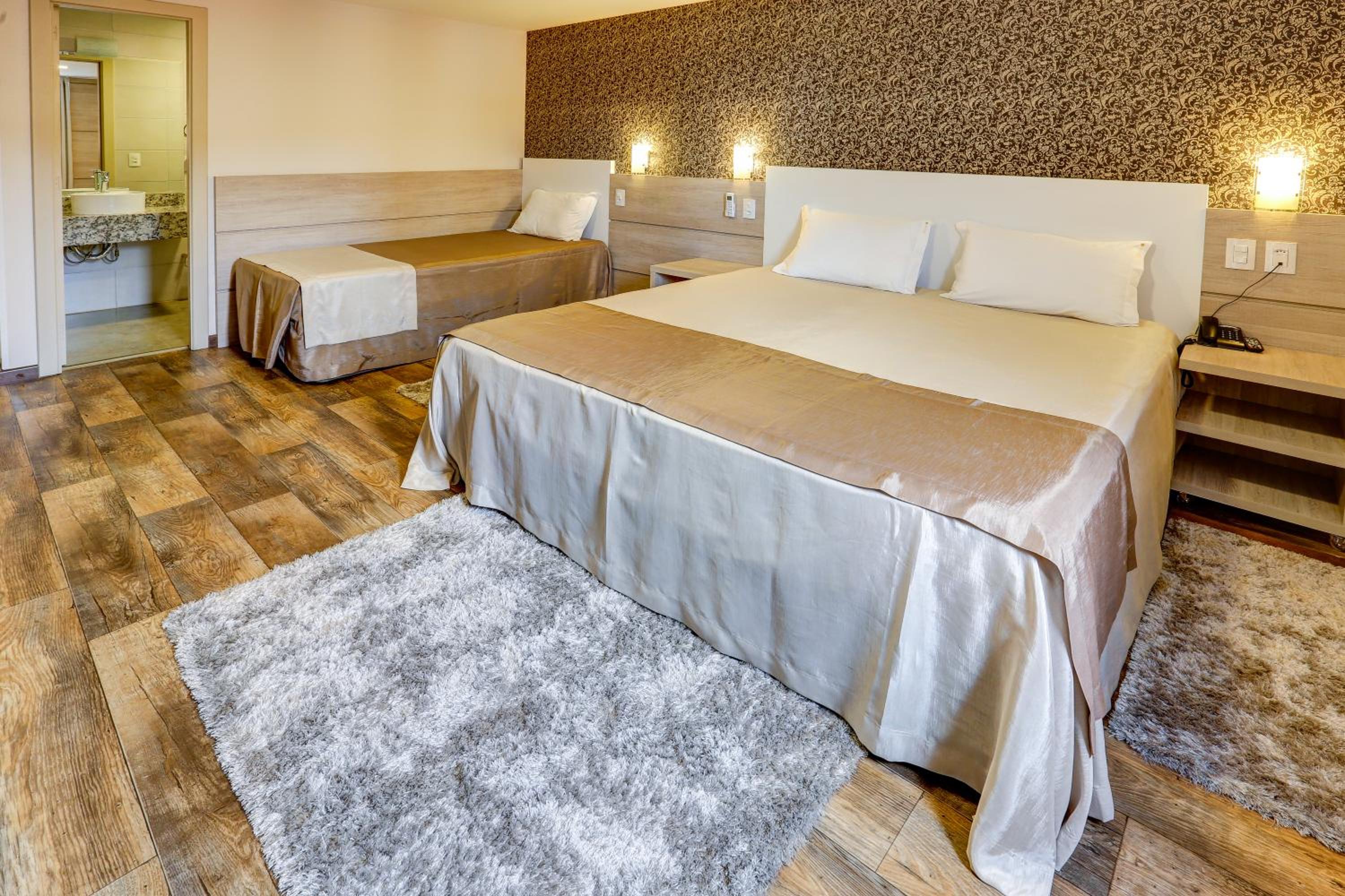 Luxury Double or Twin Room photo 3