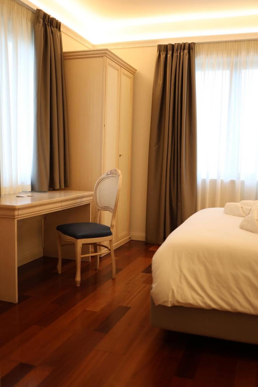 Double Room With Private Bathroom photo 3