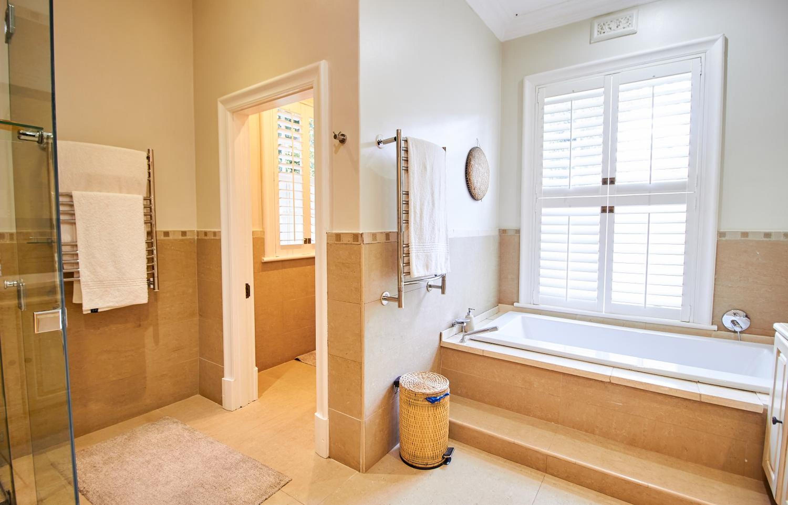 King Suite with Pool View - Photo 19