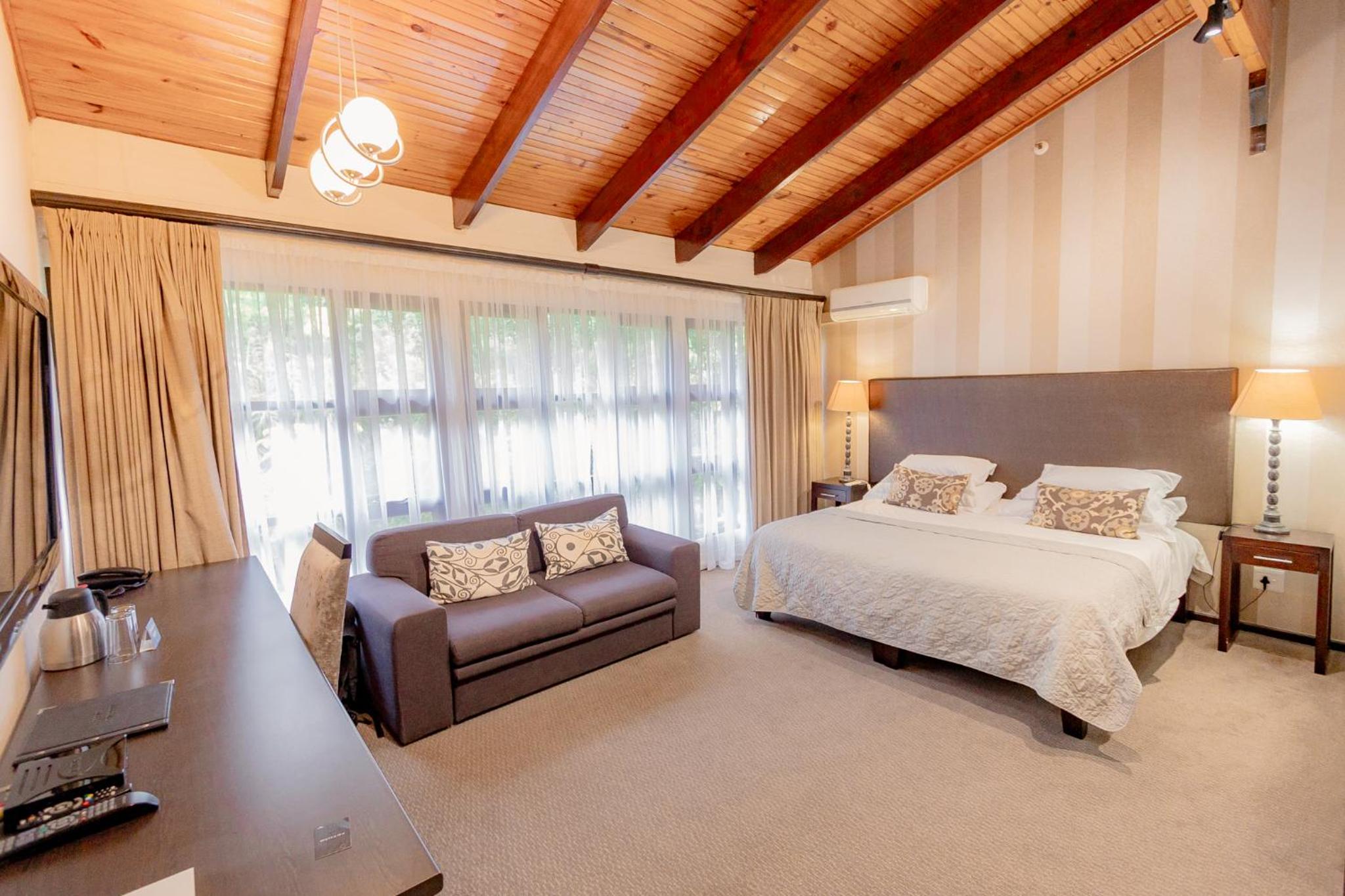 Suite - Photo 2