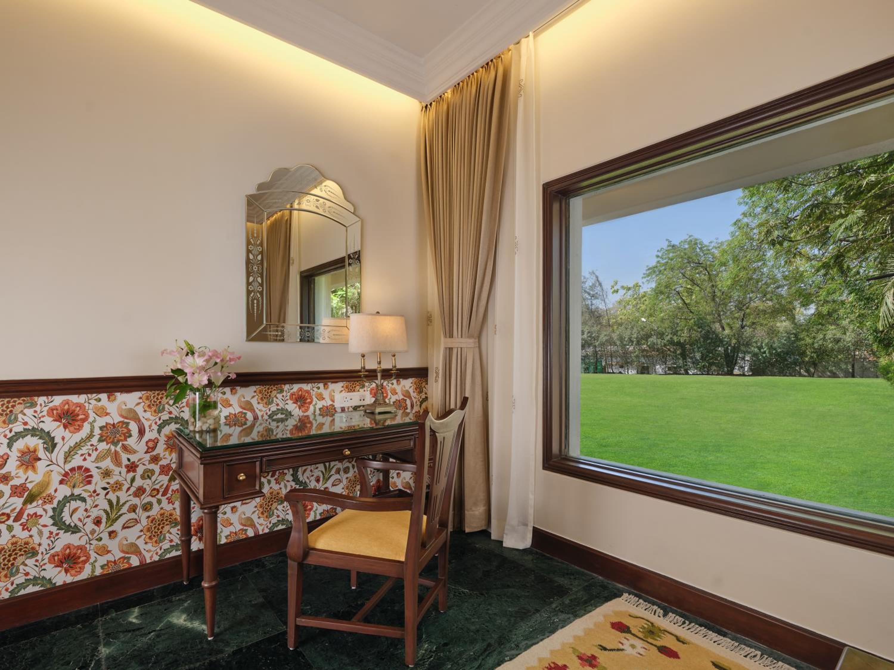 Premium King Garden View Room - 20% Discount on F&B and SPA (till 30th Sep 2026) & 1-way Airport transfer - Photo 4