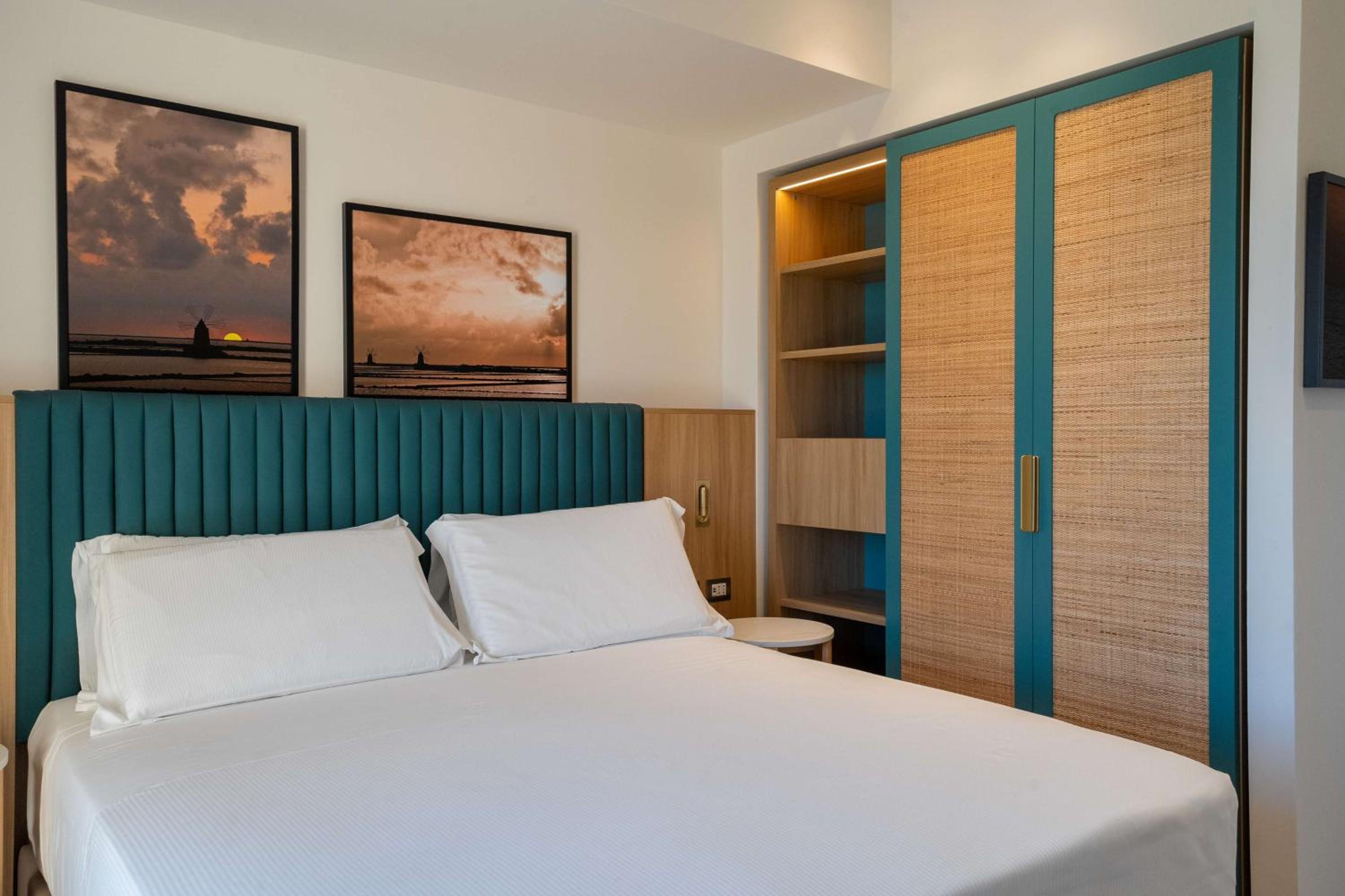 Superior King Room - Photo 6