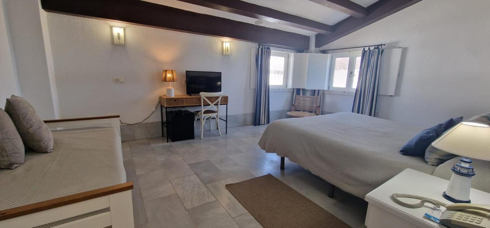 Standard Double Room photo 1