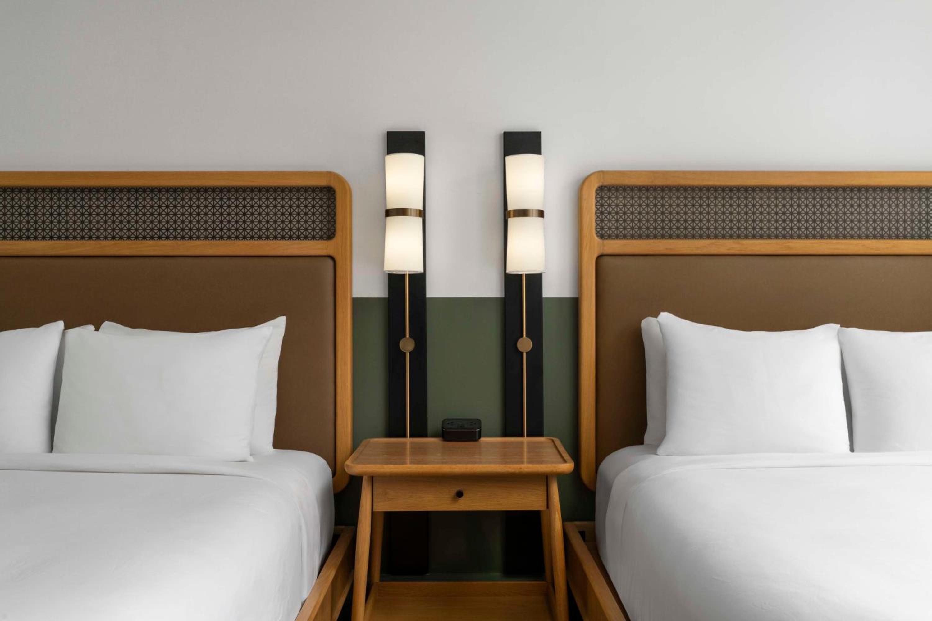 Queen Room with Two Queen Beds - Photo 6