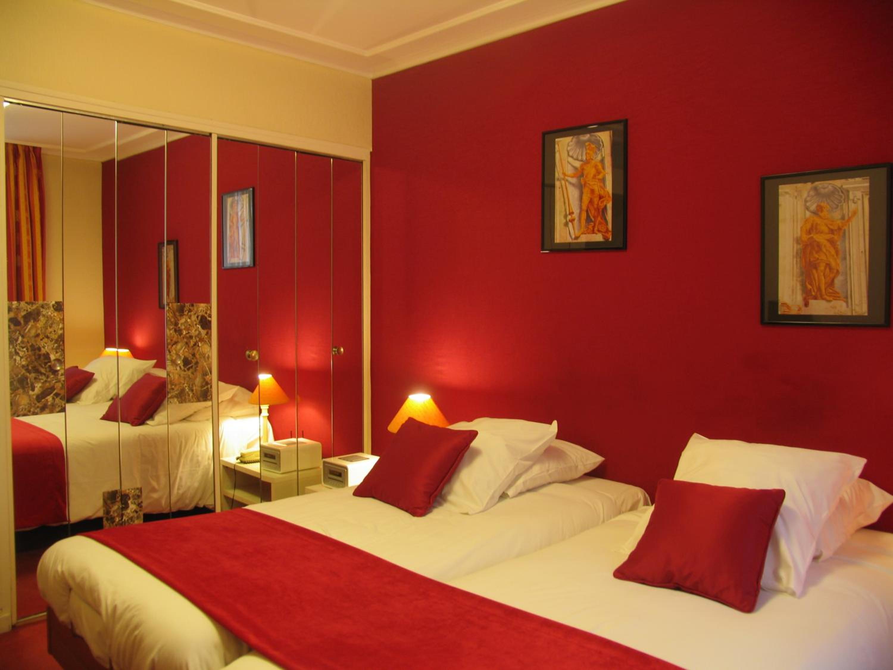 Twin Room - Photo 4