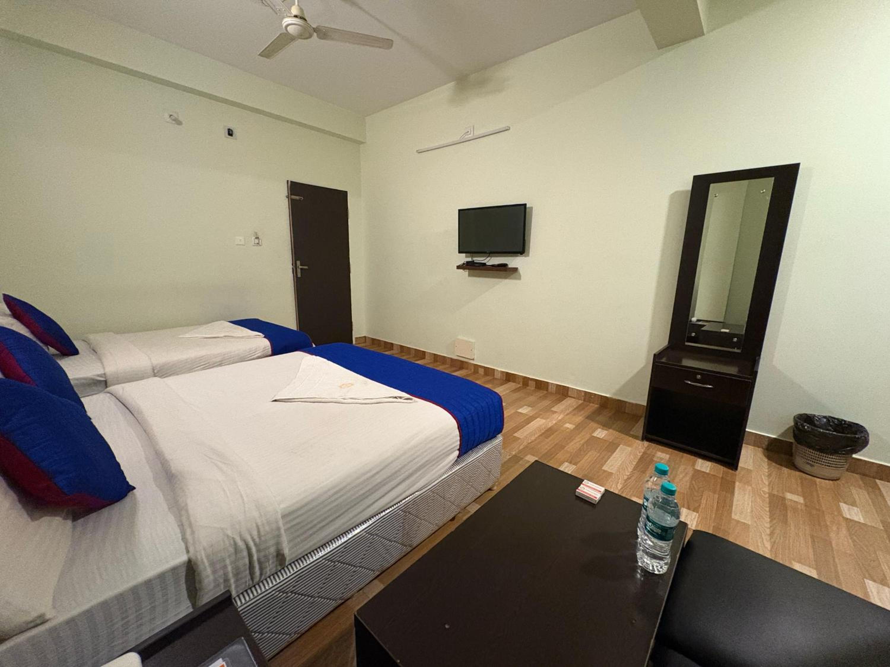 Classic Triple Room - Photo 3