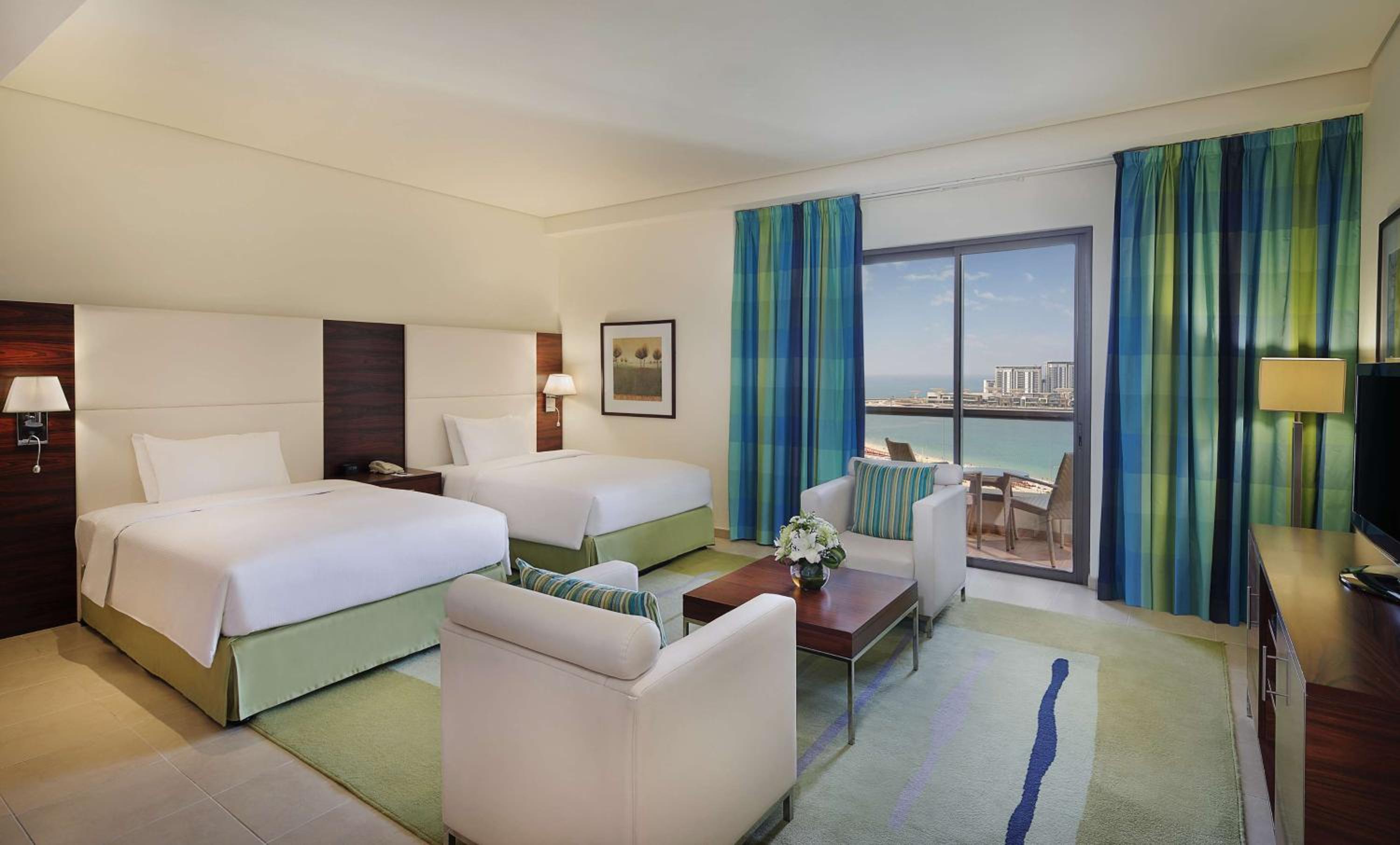 Deluxe Twin Room with Sea View and Balcony