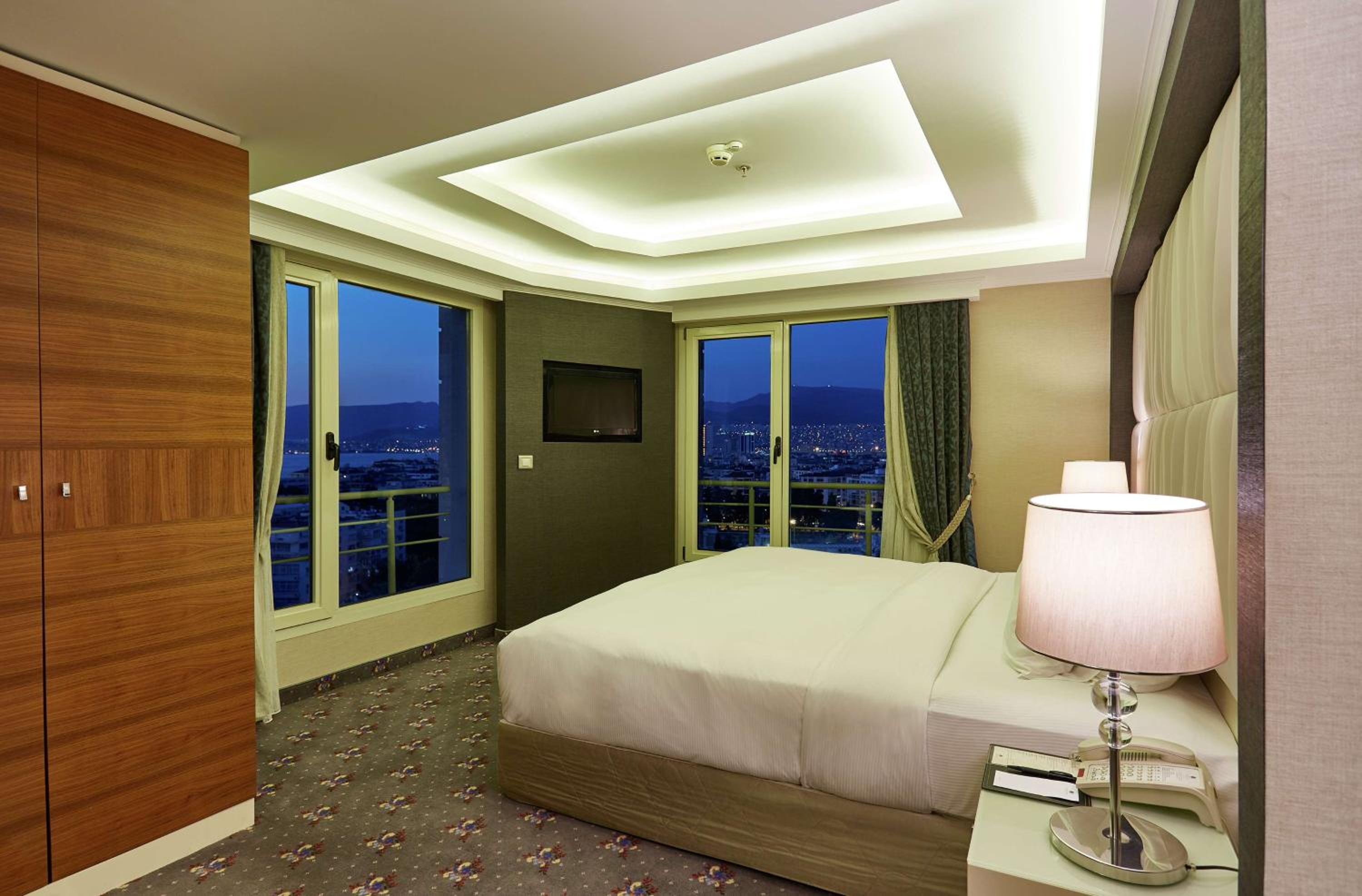 Superior King Room with Sea View