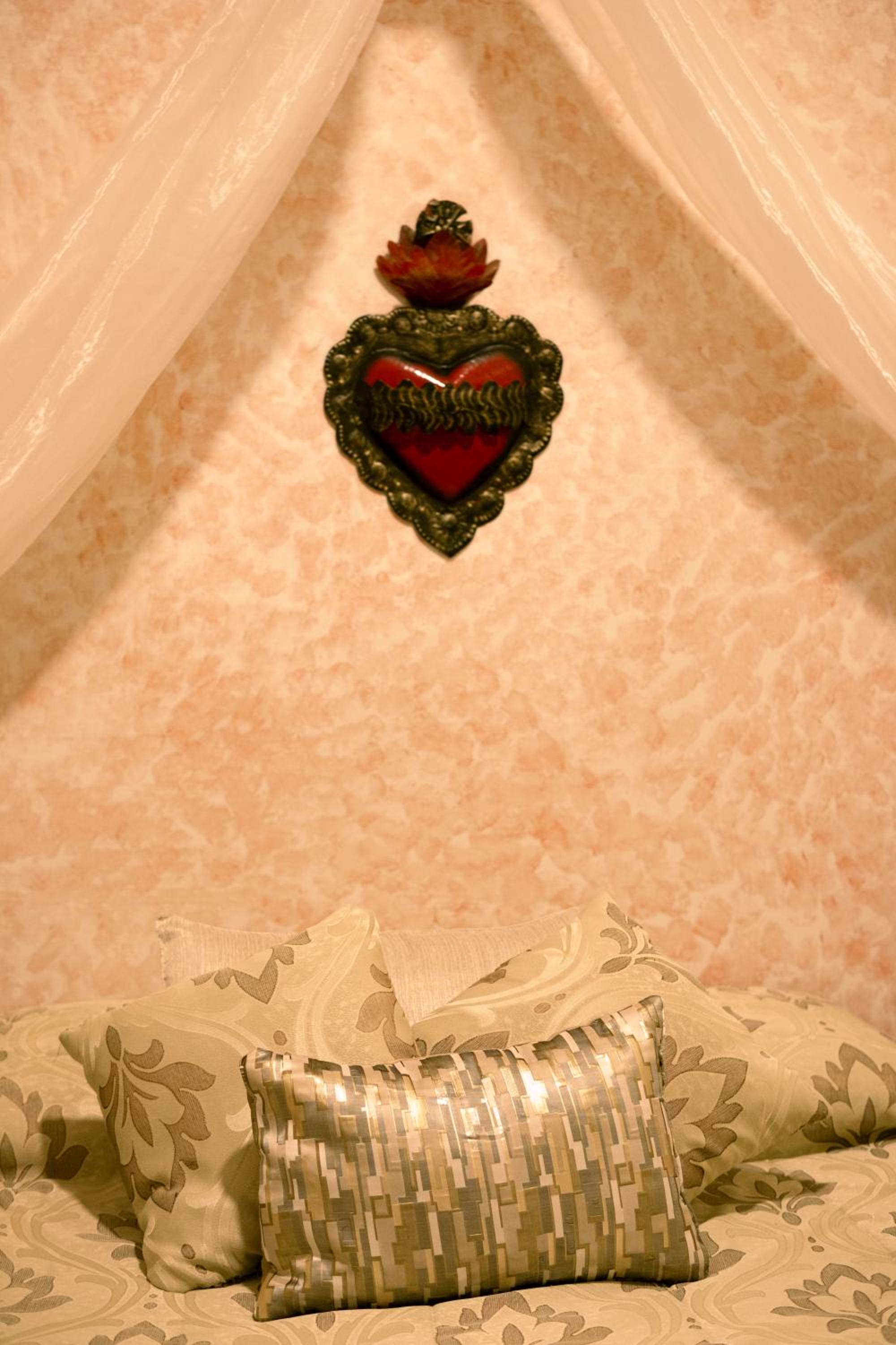 Deluxe Room (2 Adults + 1 Child) photo 3