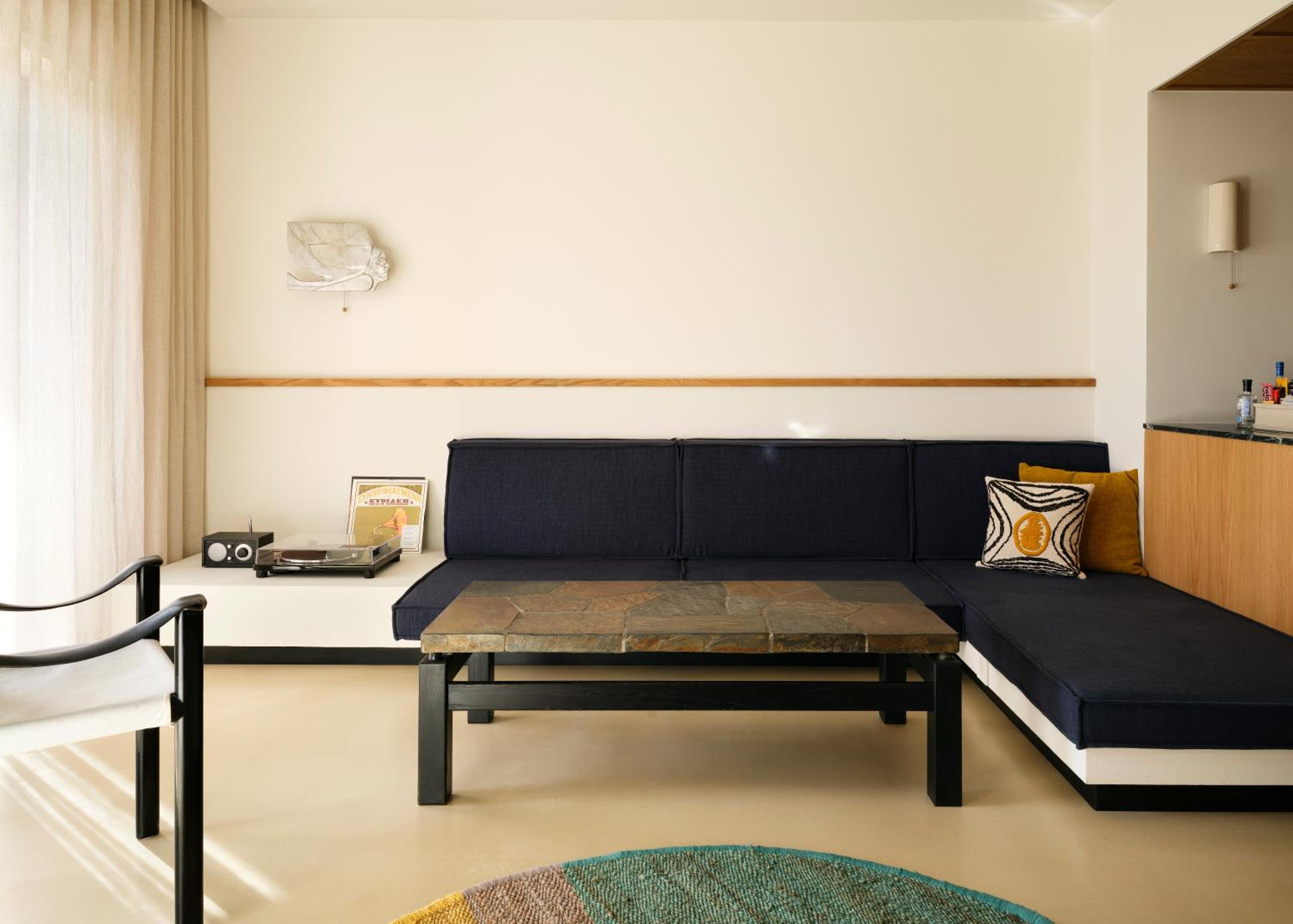One-Bedroom Suite photo 3