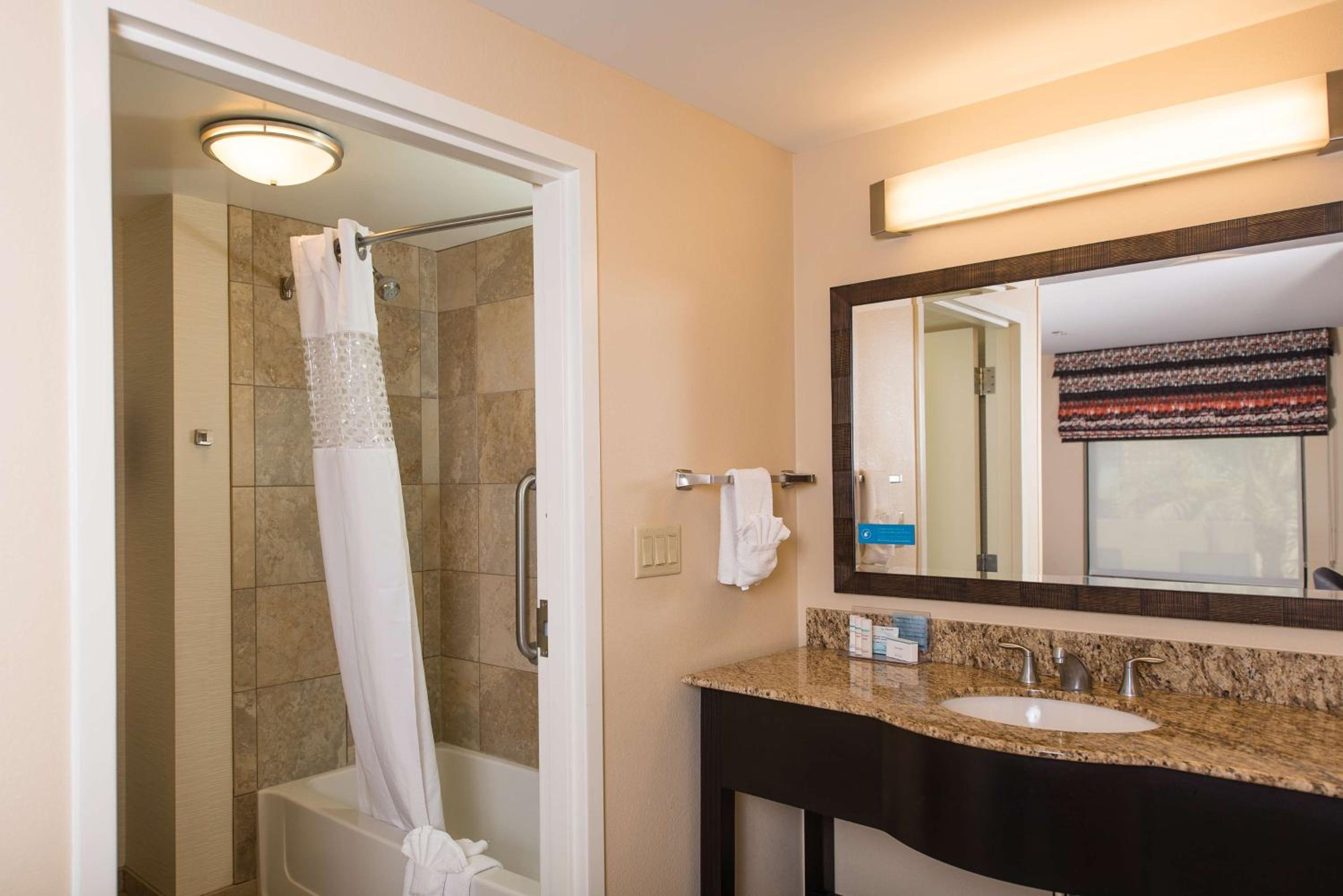 Queen Room with Two Queen Beds - Mobility and Hearing Access/Non-Smoking - Photo 2