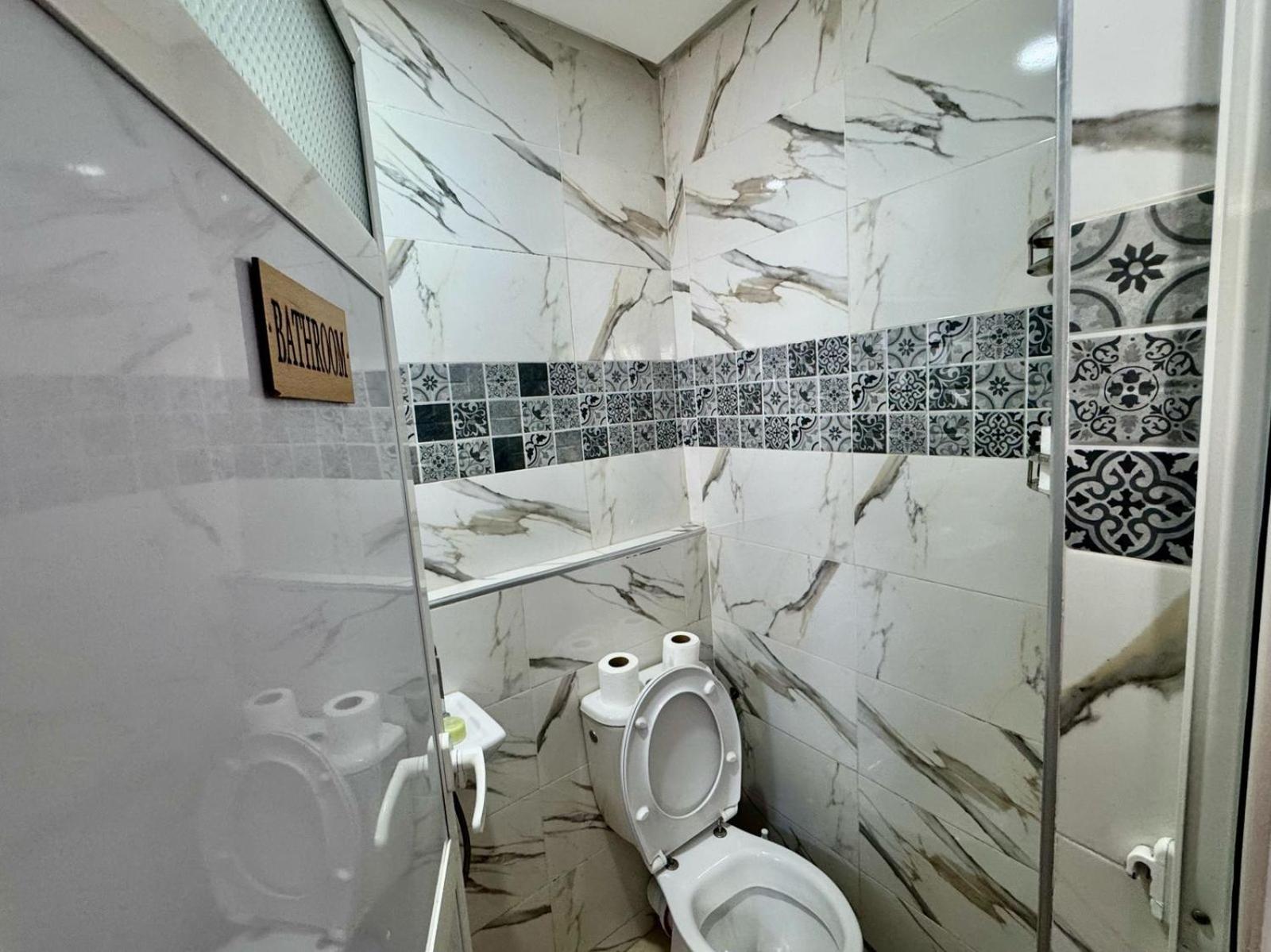 Twin Room with Bathroom photo 3