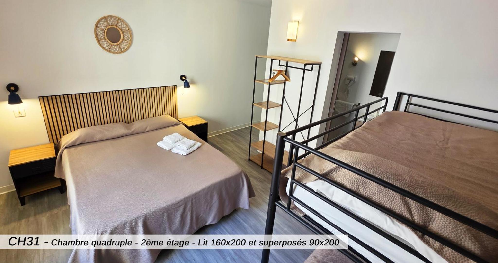 Quadruple Room - Photo 6