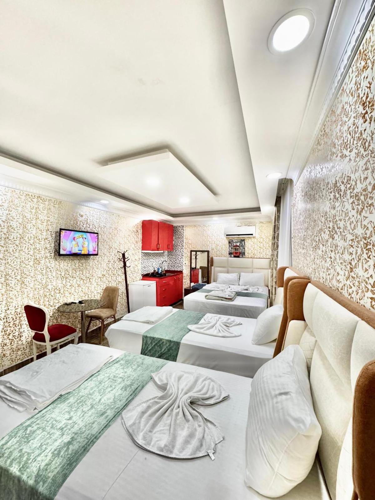 Luxury Quadruple Room photo 1