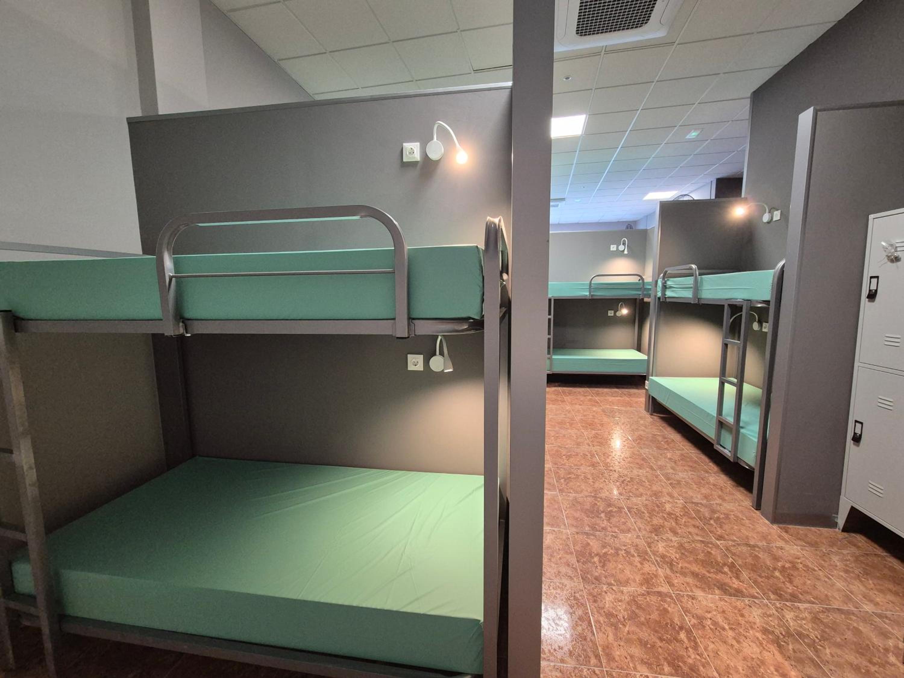 Bunk Bed in Mixed Dormitory Room