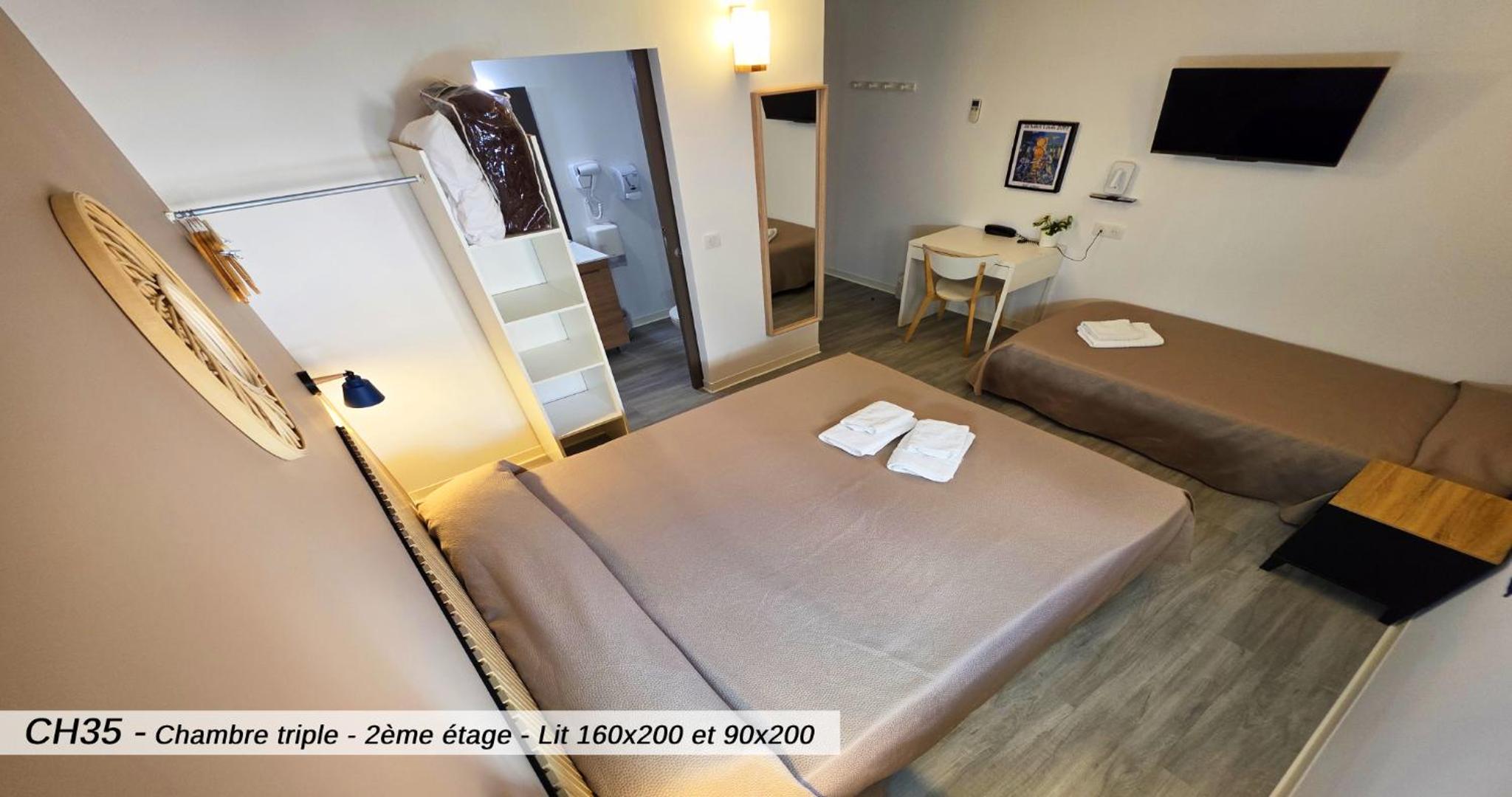 Triple Room - Photo 6