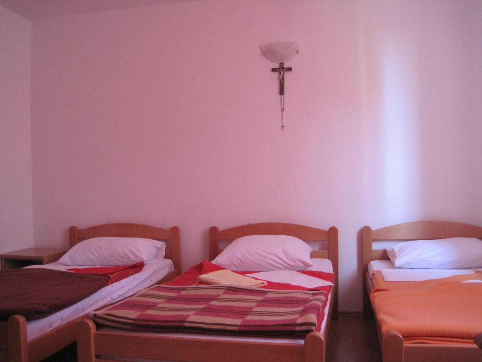 Triple Room with Private Bathroom photo 2