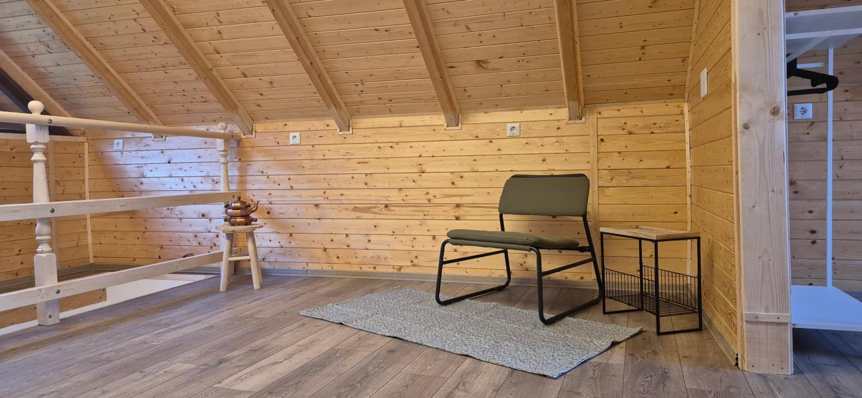 One-Bedroom House - Photo 7