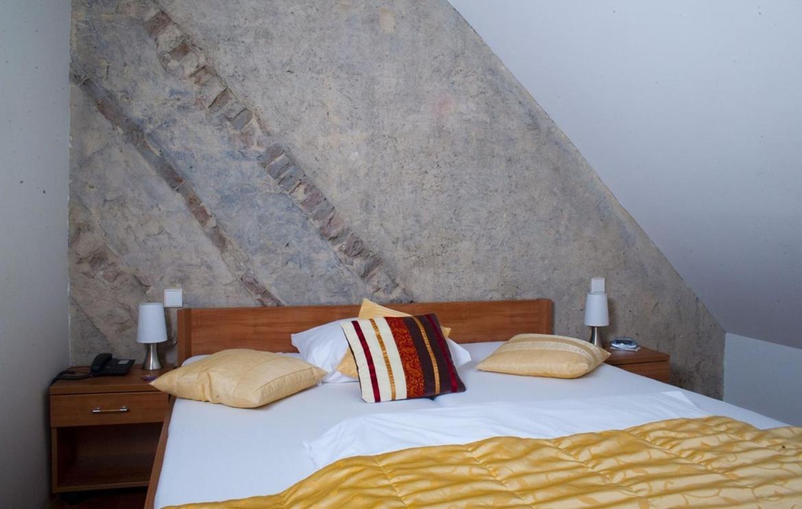 Suite with Balcony photo 2