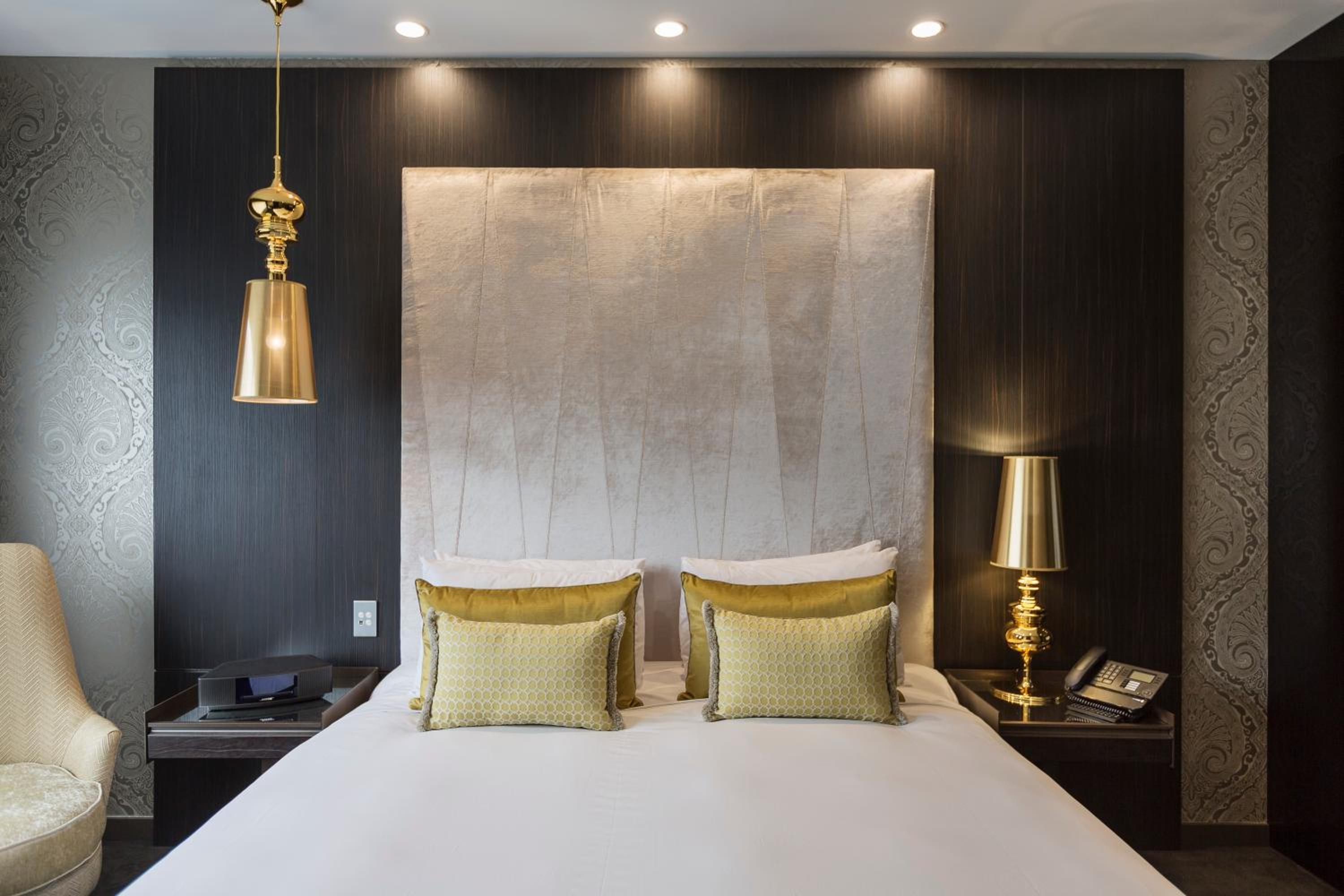 Luxury King Room with Club Access