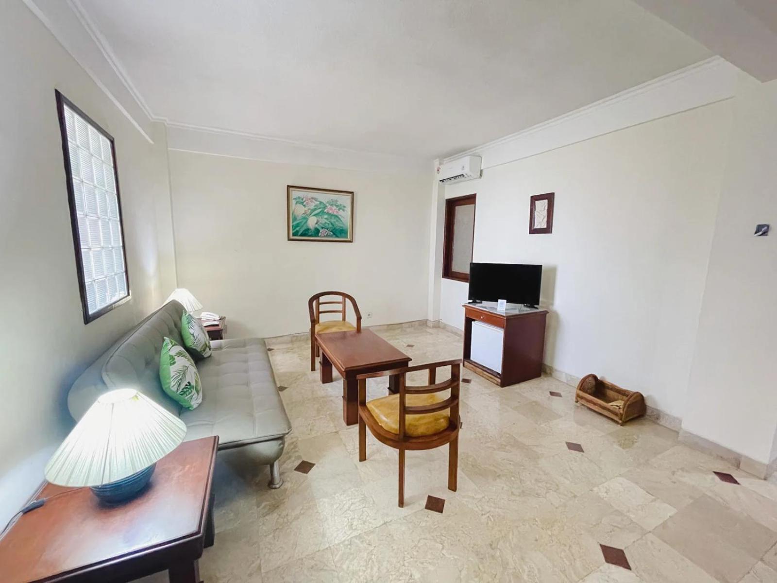 Two-Bedroom Apartment with Garden View - Photo 7