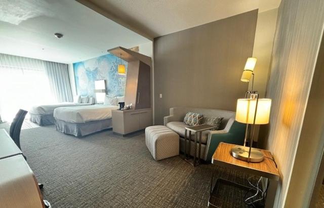King Room with Sofa Bed - Hearing Accessible