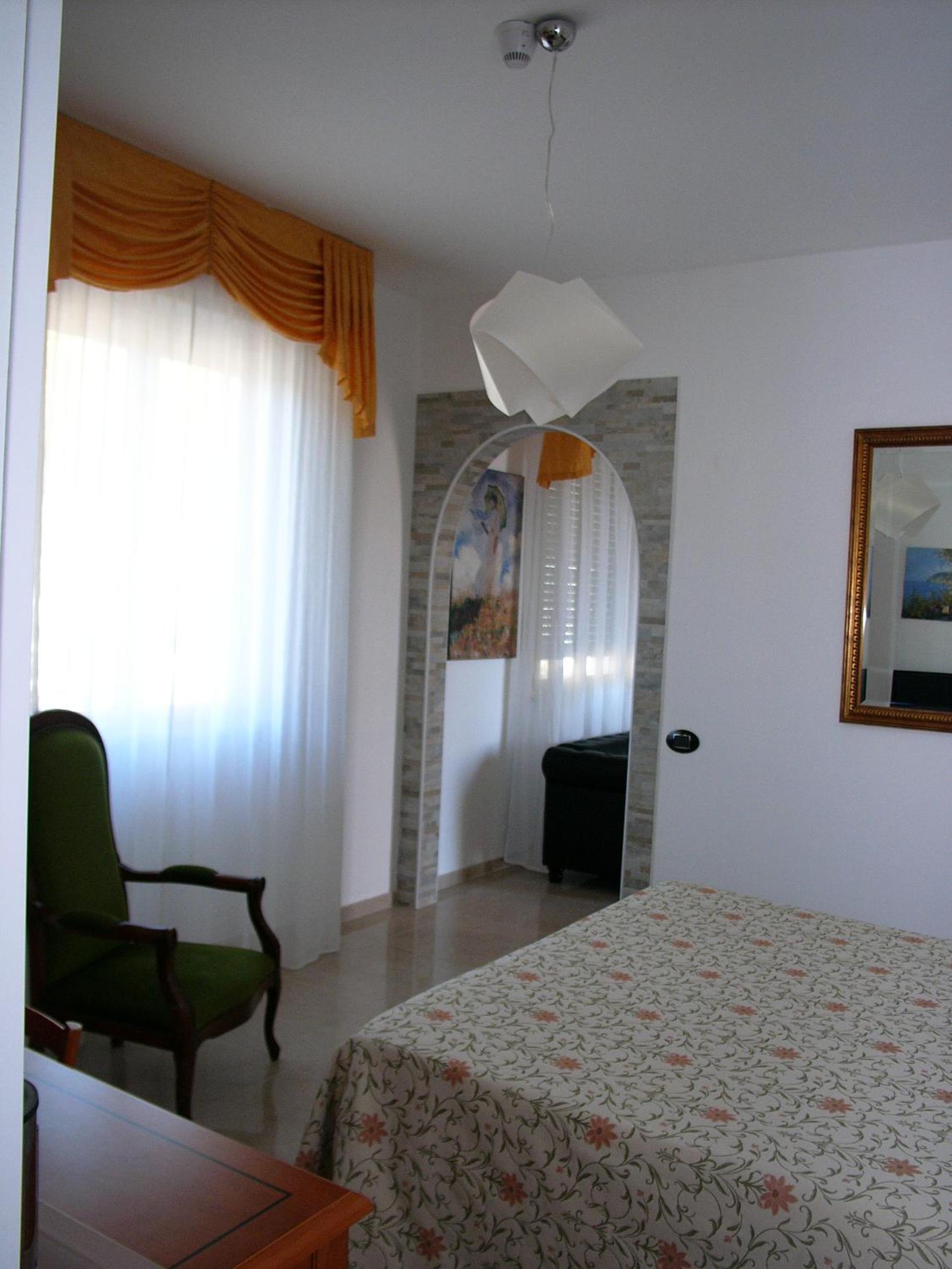 Double or Twin Room with Sea View photo 1