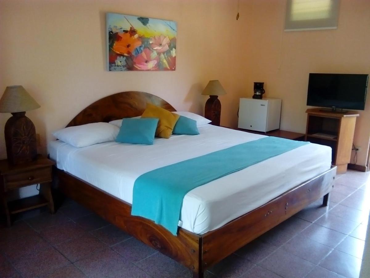 Superior Room with Garden View photo 2