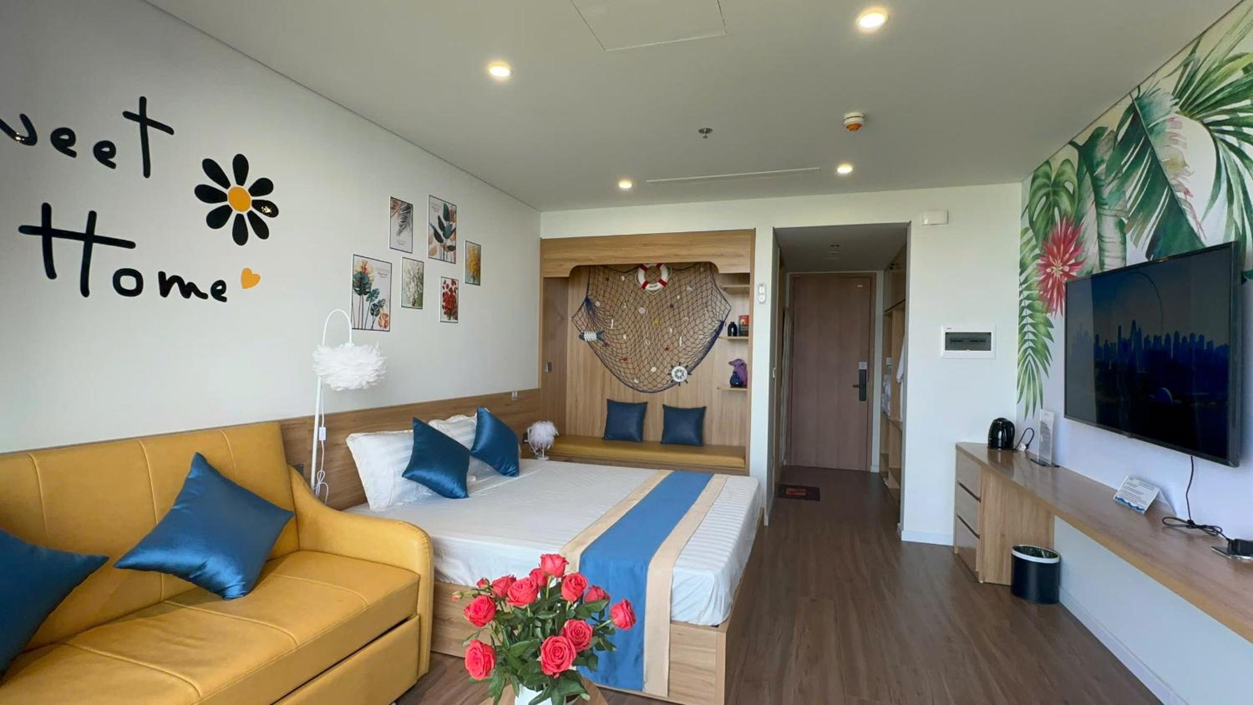 One-Bedroom Apartment - Oceanfront photo 3