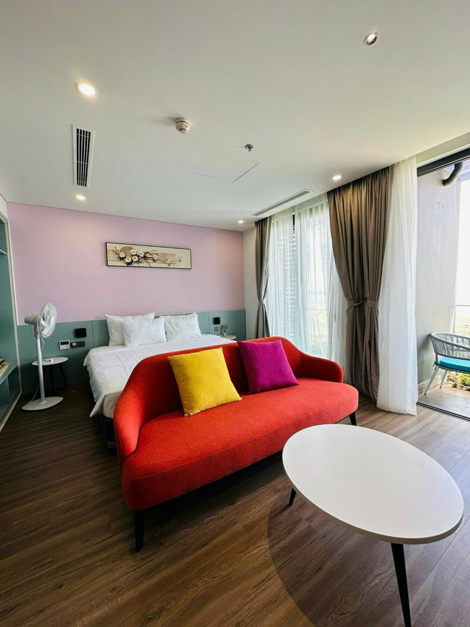 King Suite with Spa Bath photo 2