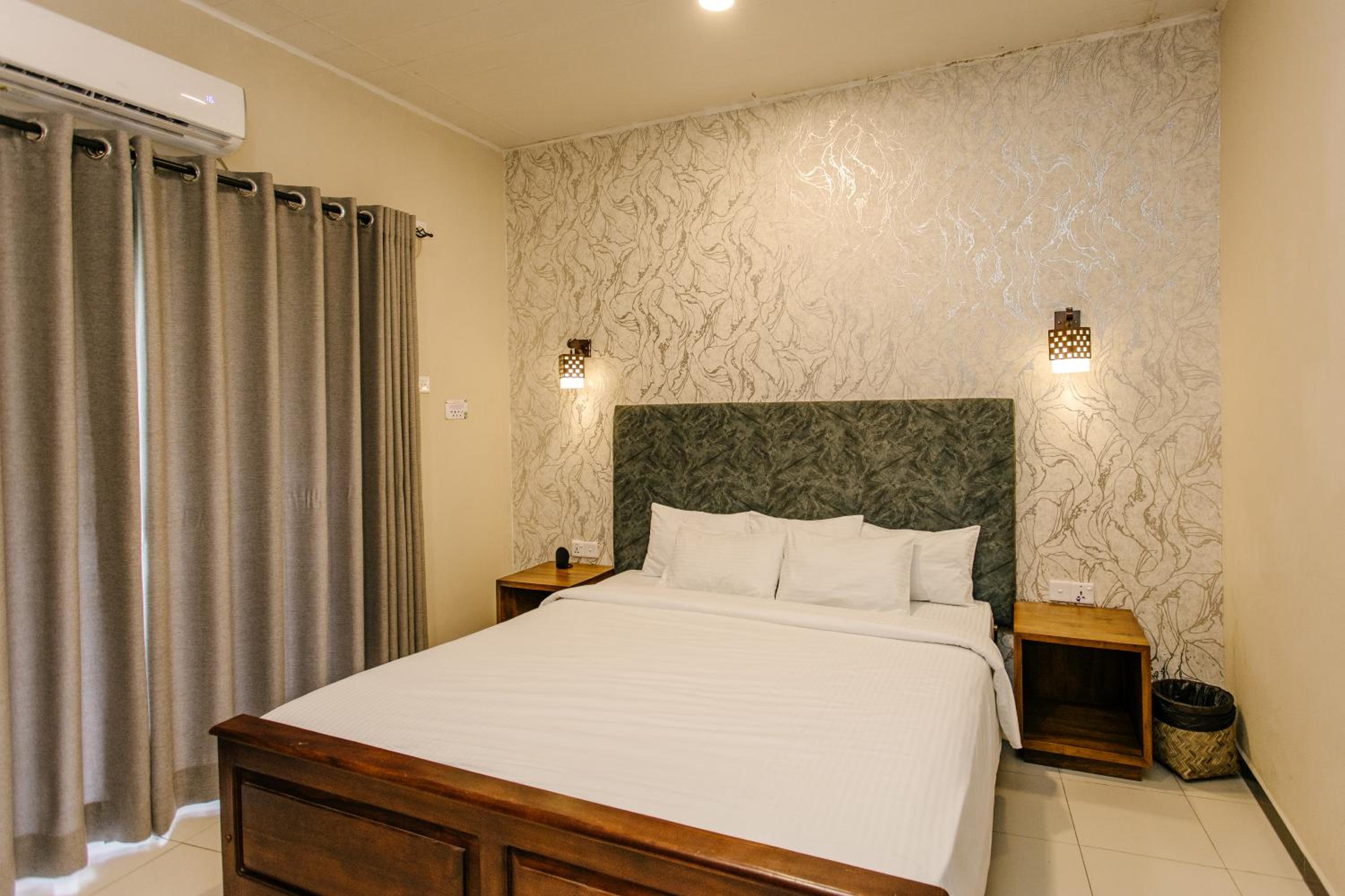 Deluxe Double Room - Photo 5
