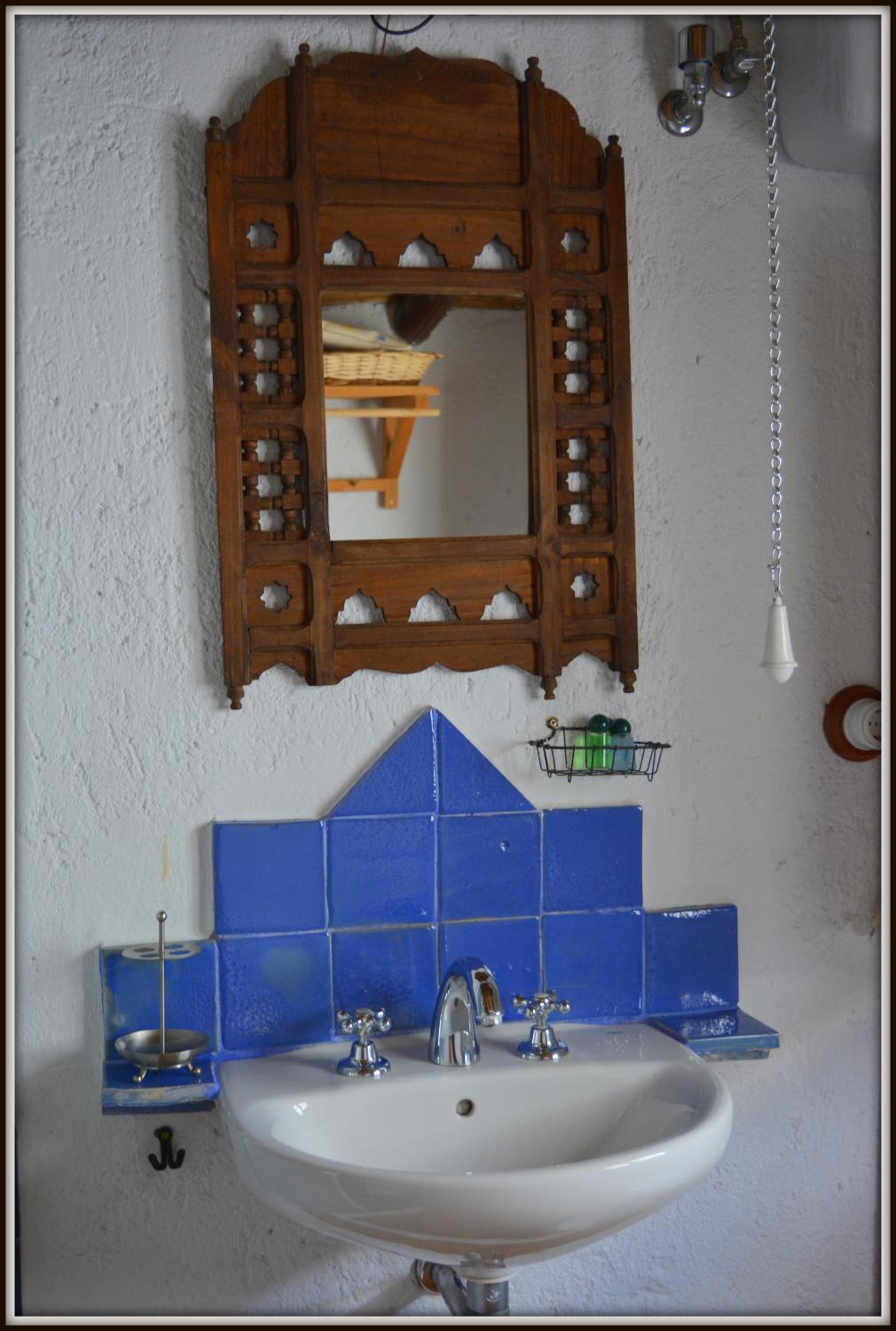  One-Bedroom Apartment Blue photo 2