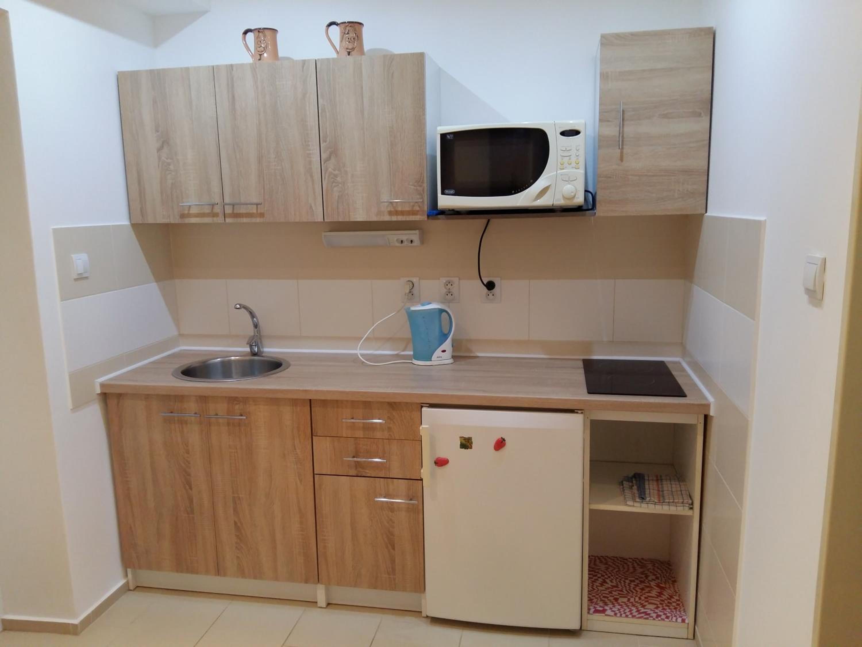 One-Bedroom Apartment - Photo 14