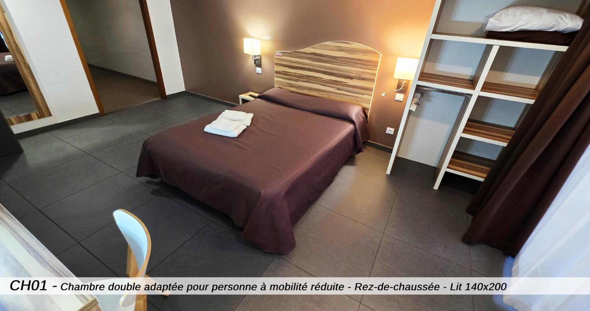 Double Room - Disability Access photo 3
